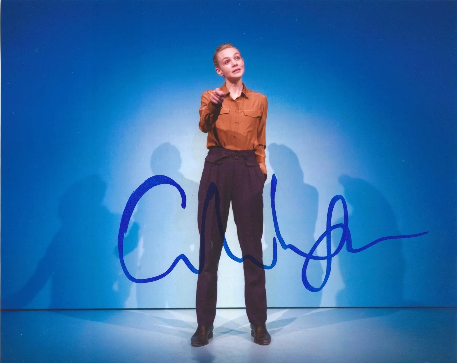 Carey Mulligan — Carey Mulligan signed Girls & Boys 8x10 photo - In Person Proof - Drive
