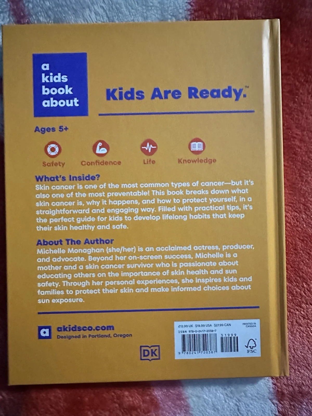 Michelle Monhagan — A Kids Book about Sun Safety Hardcover by Michelle Monaghan SIGNED Personalized, изображение 4
