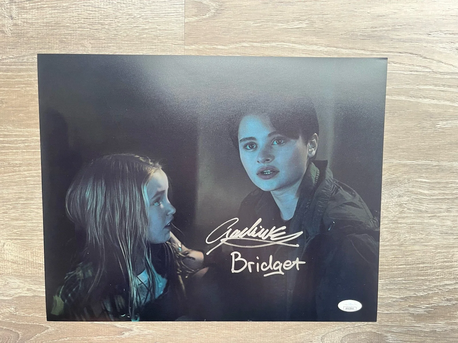 Gabrielle Echols — Gabrielle Echols Signed Evil Dead Rise 11x14 Photo JSA COA Horror Autograph, image 2