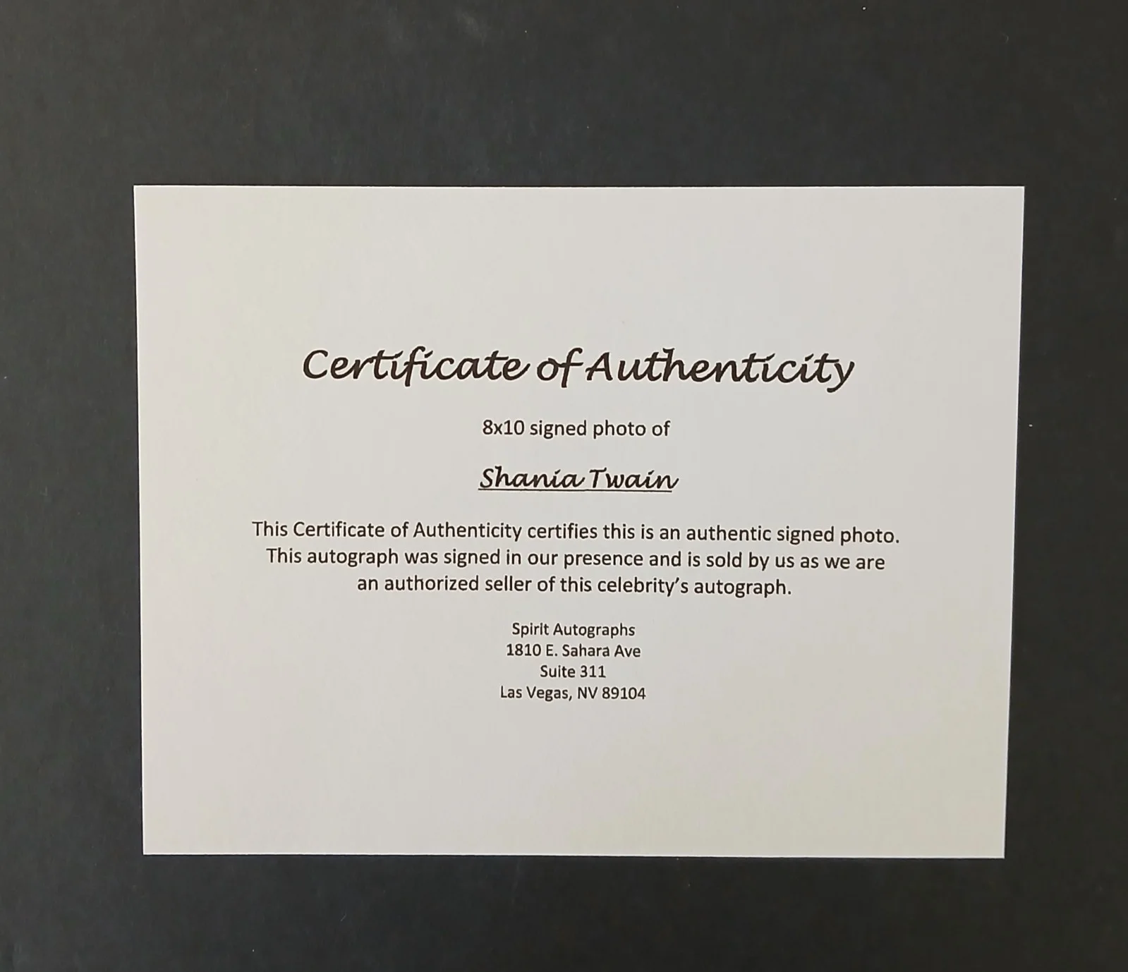 Sexy Shania Twain Autographed 8 x 10 Photo with COA!, изображение 2