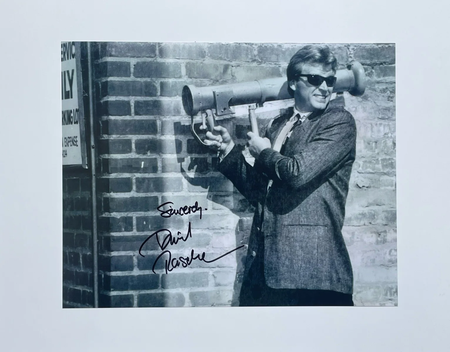 David Rasche — David Rasche Authentic Hand Signed 8x10 Photo Autograph Sledge Hammer