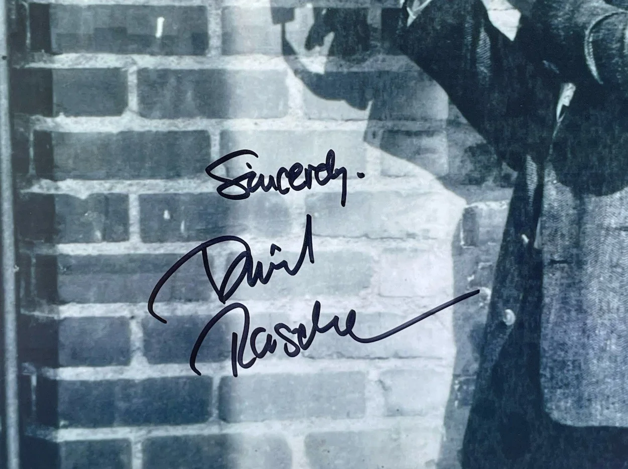 David Rasche — David Rasche Authentic Hand Signed 8x10 Photo Autograph Sledge Hammer, image 2