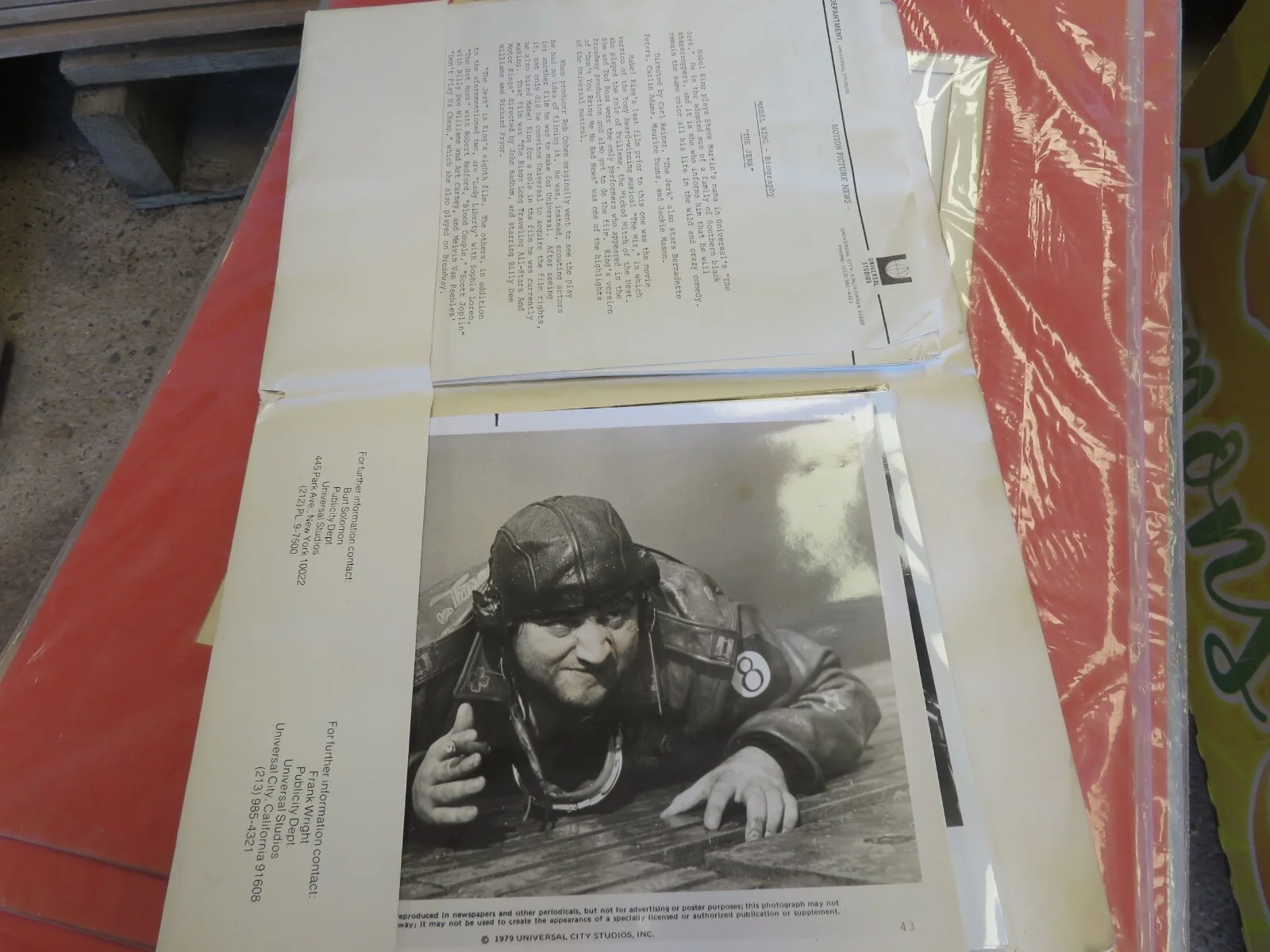 Super Cool Production Notes & 5 Photographs Joh Belushi & Steve Martin So Cool!, изображение 3
