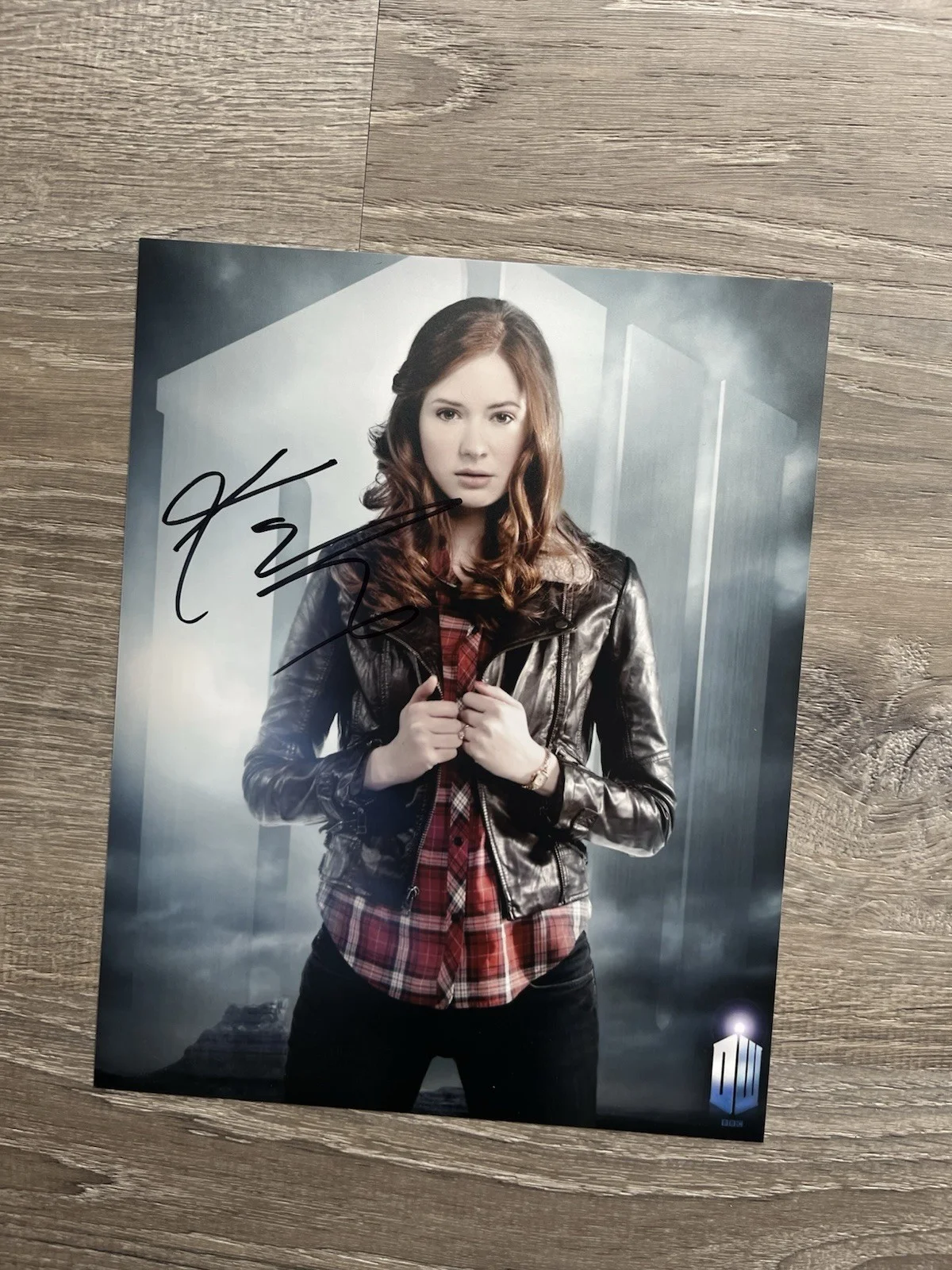 Karen Gillan — Karen Gillan Signed Doctor Who 8x10 Photo JSA COA Amy Pond, изображение 5