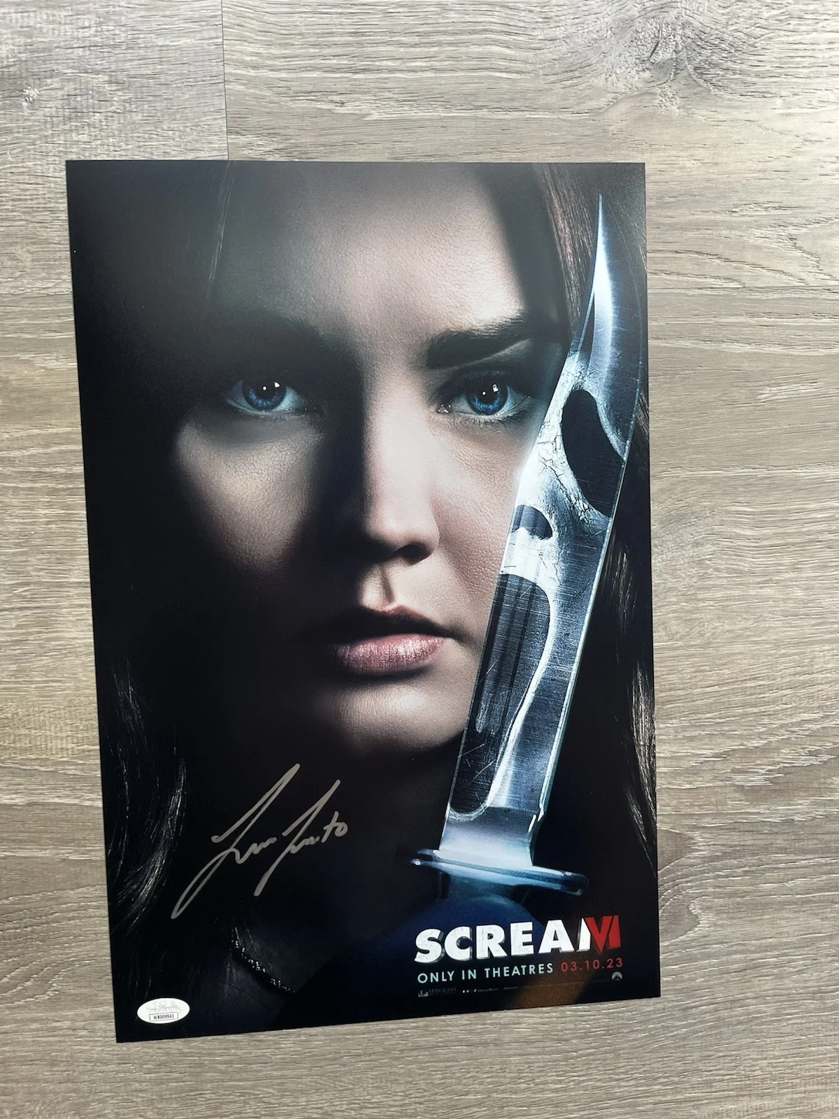 Liana Liberato — Liana Liberato Signed Scream 11x17 Photo JSA COA Ghostface Horror Auto, изображение 5