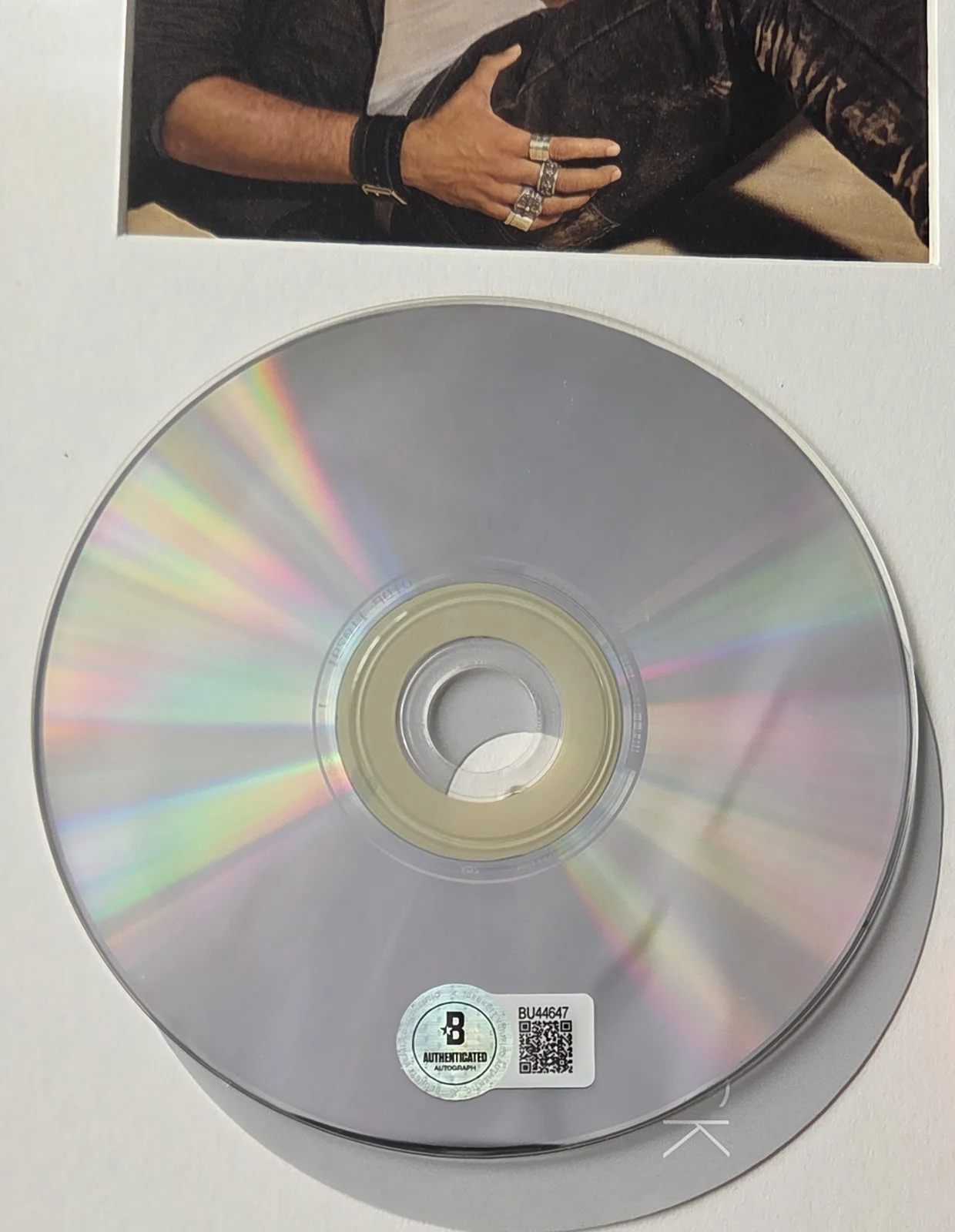 RICKY MARTIN CD DISPLAY AUTOGRAPHED BECKETT BAS COA SIGNED MUSIC PRESENT GIFT, image 4