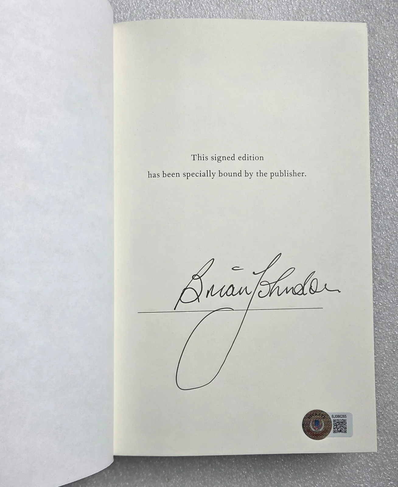 BRIAN JOHNSON SIGNED BOOK BECKETT COA BAS AC/DC MUSIC BAND SINGER PRESENT GIFT, image 2