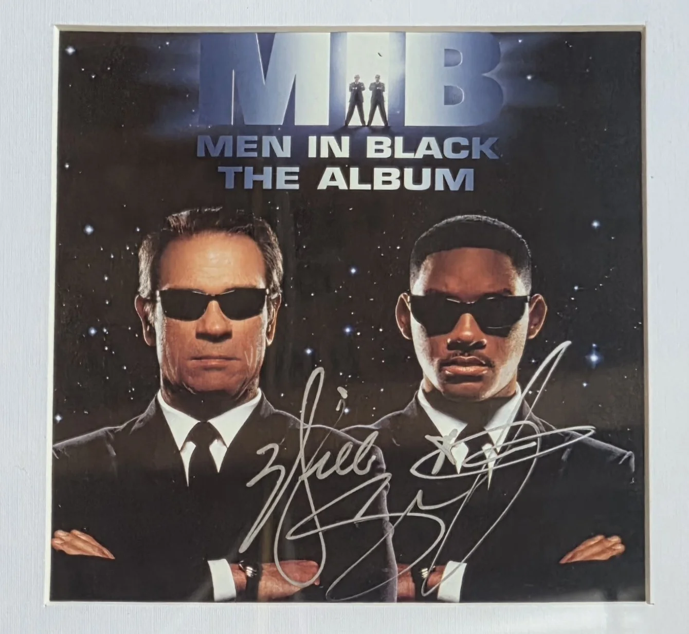 WILL SMITH AUTOGRAPHED BECKETT BAS COA SIGNED MEN IN BLACK DISPLAY PRESENT GIFT, image 3