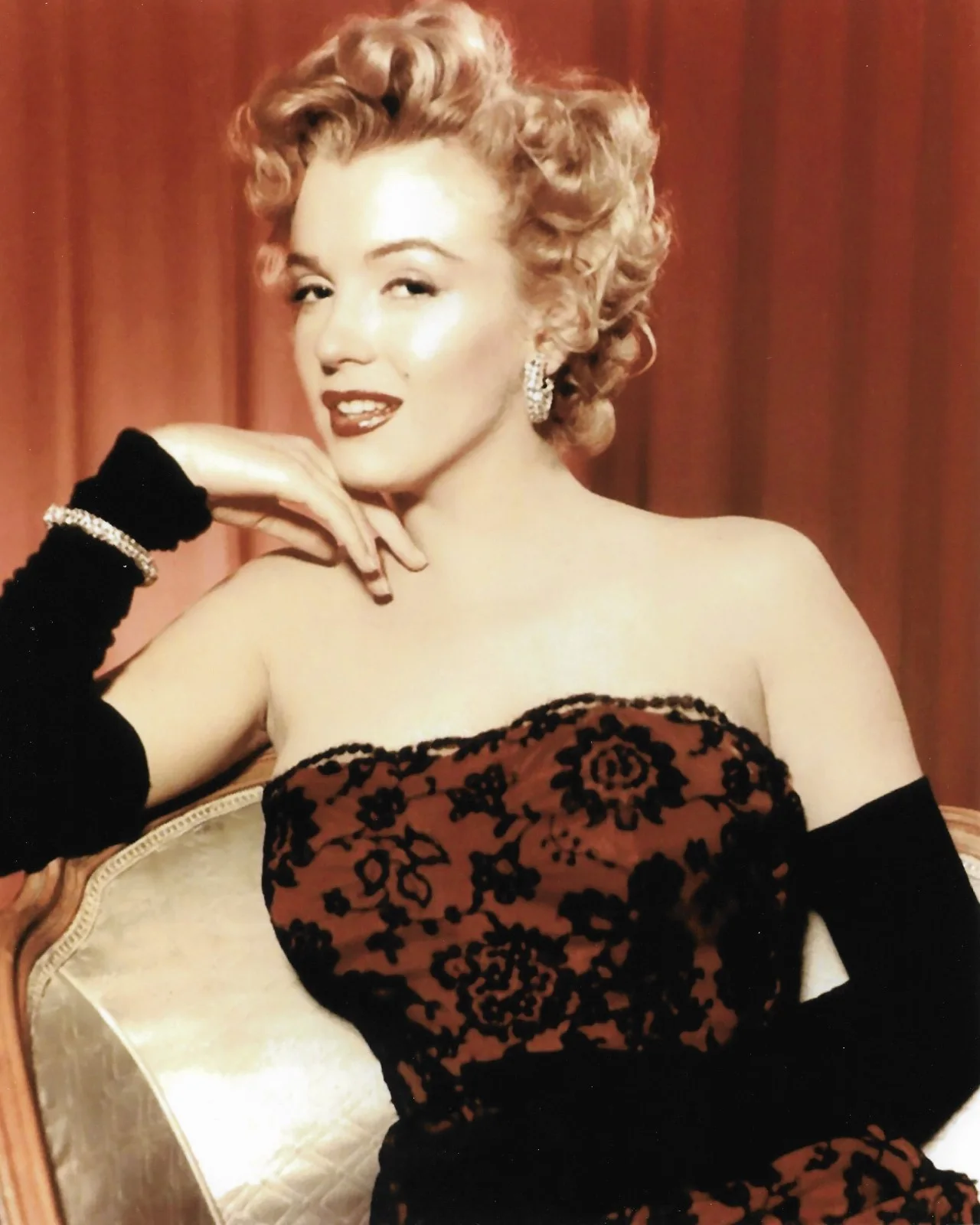 BLACK FRAMED MARILYN MONROE GLAMOUR BASQUE - GLOSSY PRINTED PICTURE 12" X 15", изображение 2