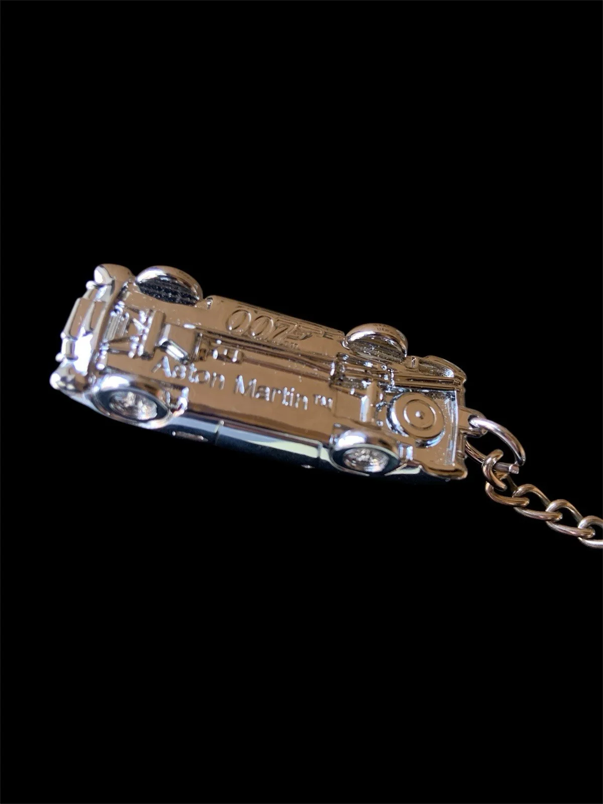 007 No Time To Die DB5 Keychain Boxed, image 3