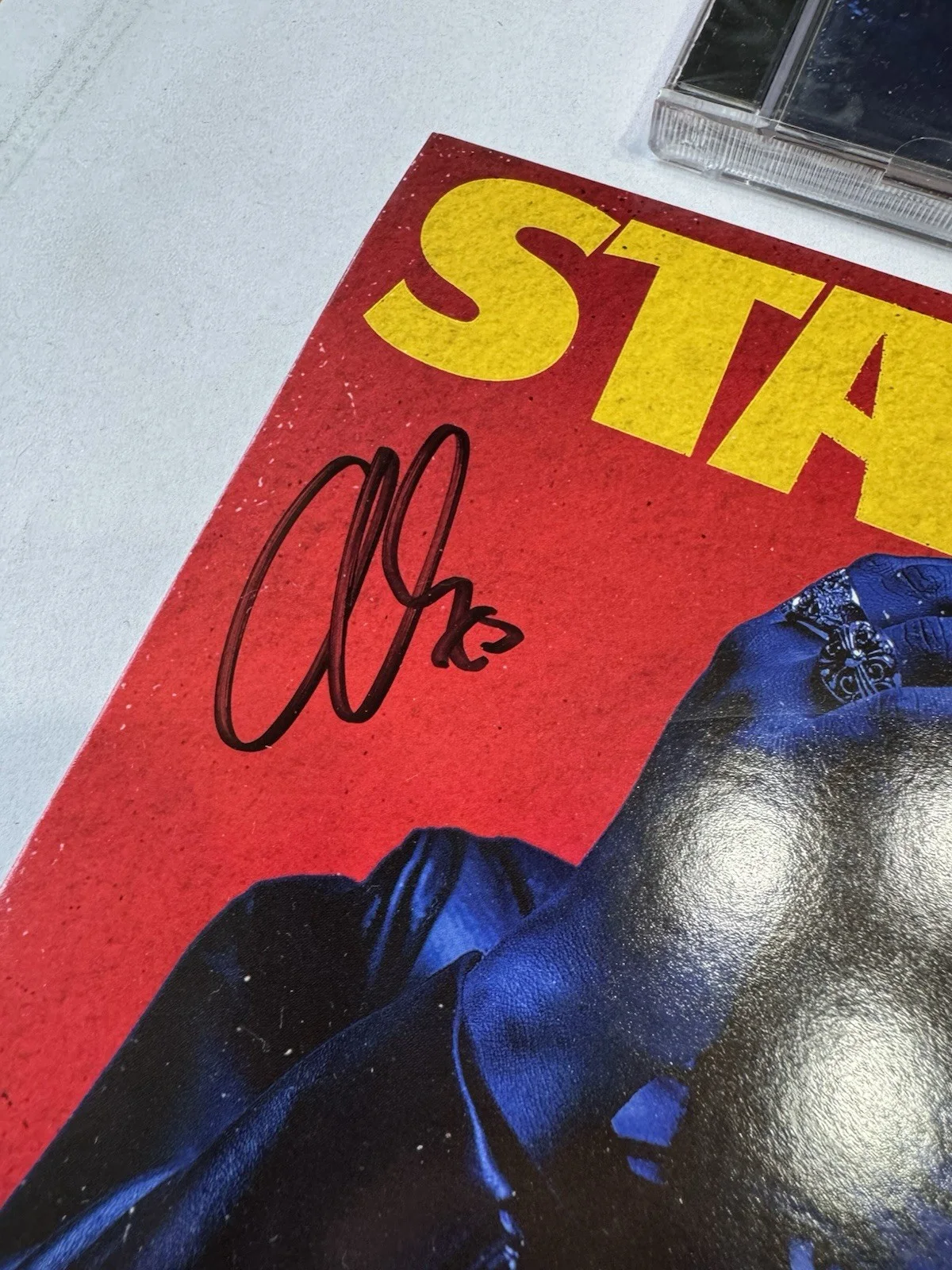 The Weeknd Starboy Signed Litho 8x10 Autographed Photo & Sealed Album, изображение 2