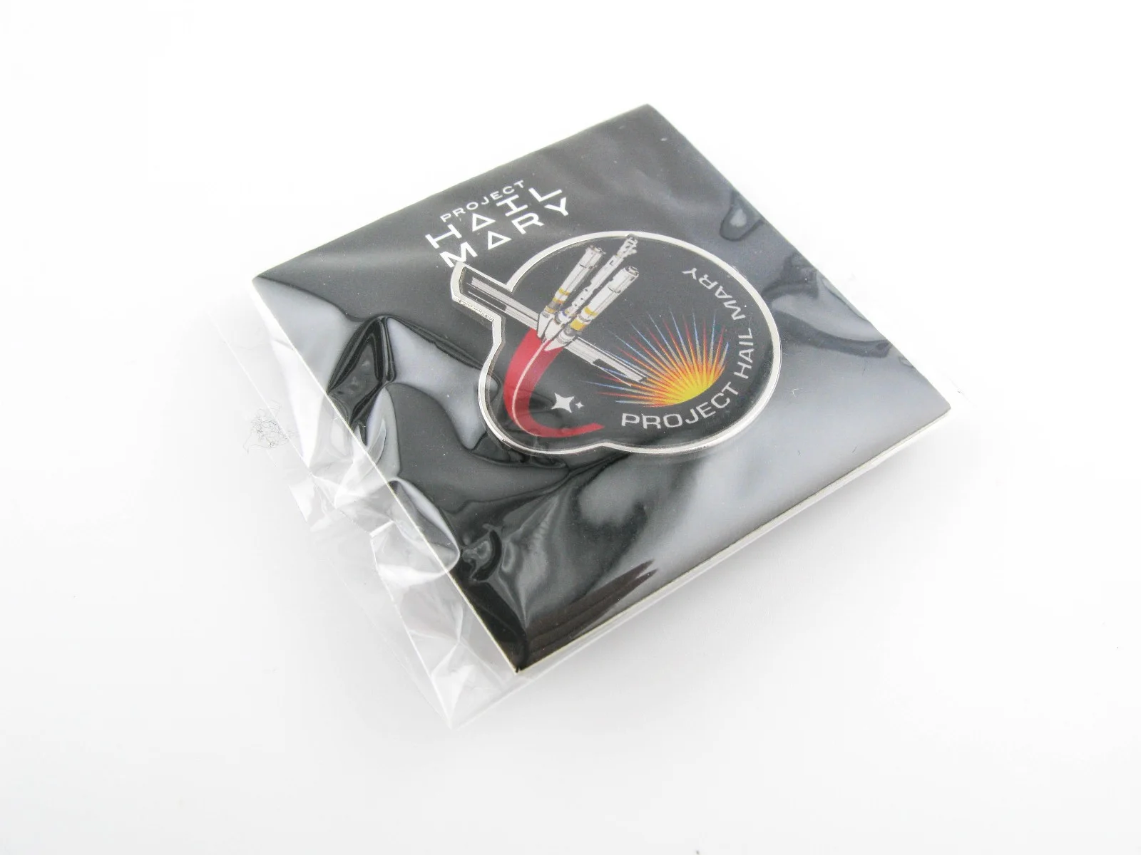 Project Hail Mary Full Set of 3 Fist My Bump - Spaceship Logo - Amaze Pin Badges, изображение 5