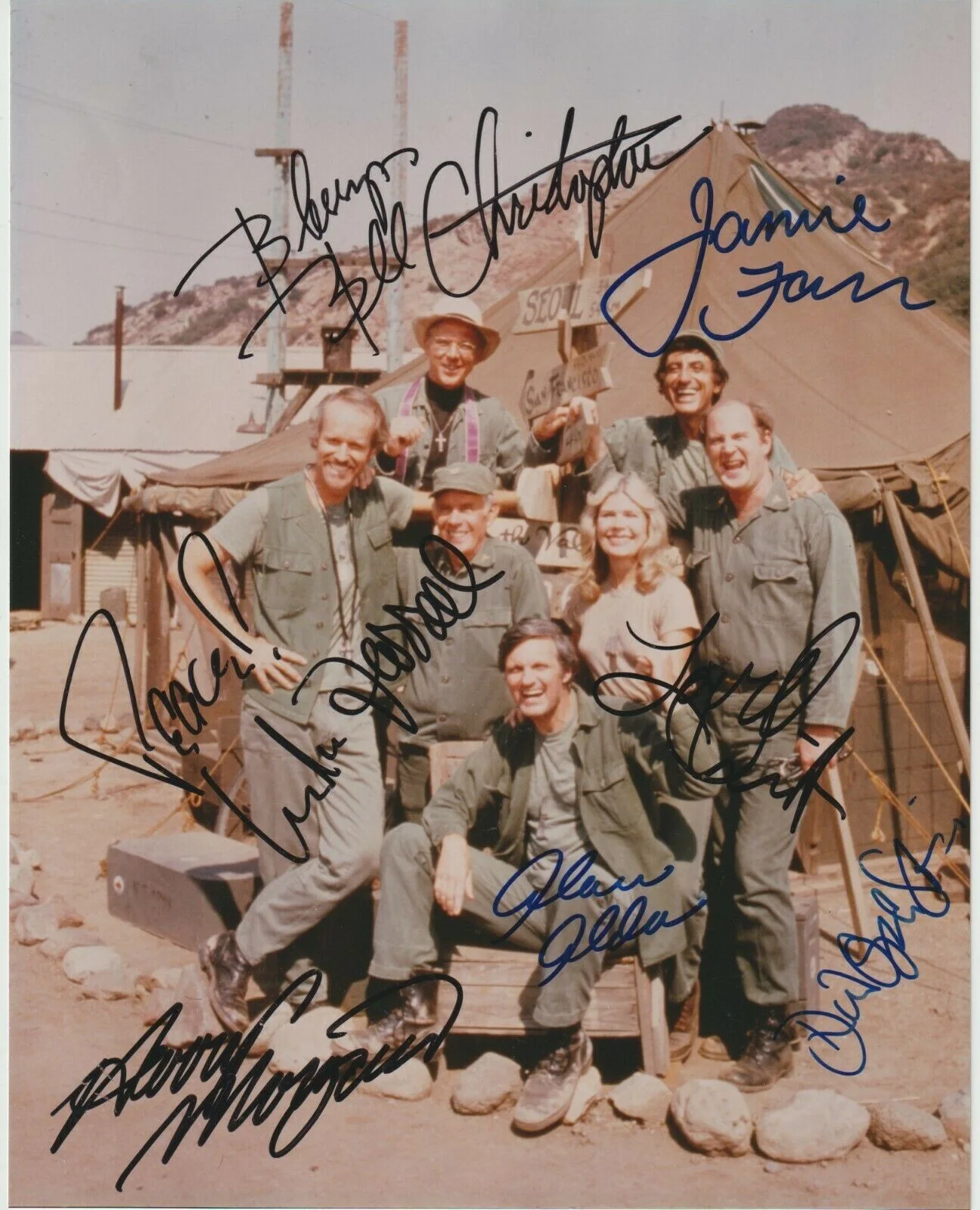MASH CAST — MASH TV SHOW CAST 8.5X11 SIGNED PHOTO ALAN ALDA AUTOGRAPH ALL SIGNATURES POSTER