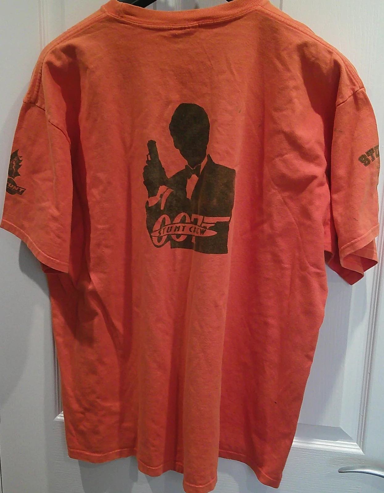 James Bond 007 on set stunt crew T shirt The world is not enough XXL 1999, изображение 3