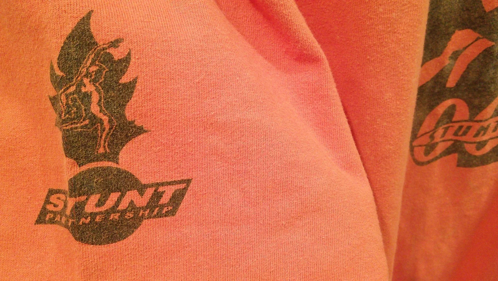James Bond 007 on set stunt crew T shirt The world is not enough XXL 1999, изображение 5