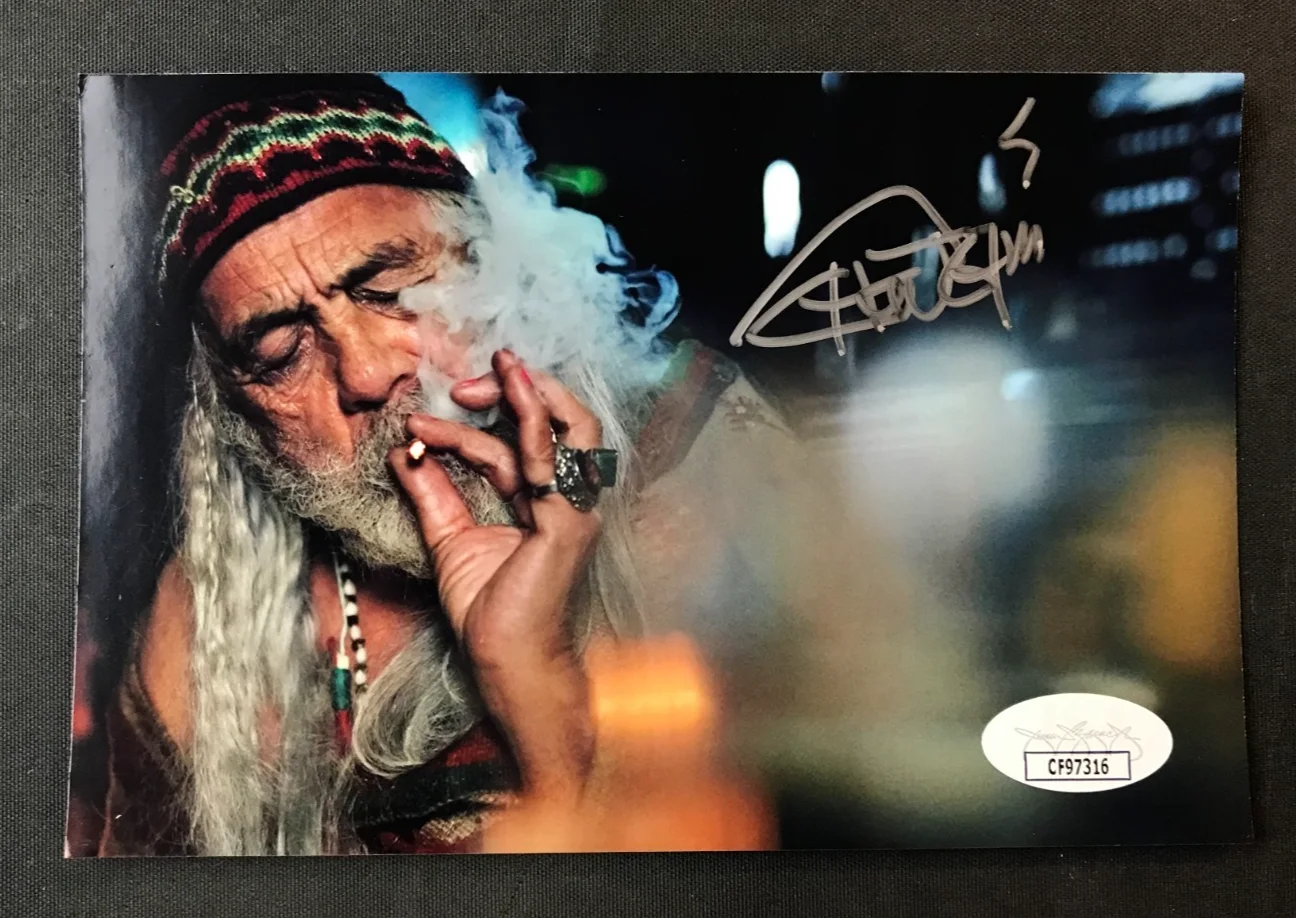 Tommy Chong — Tommy Chong Signed Color 4x6 Photo JSA w/COA Comedian & Actor "Cheech & Chong"!, изображение 2