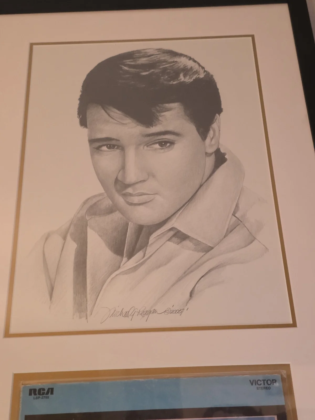 Rare The King Of Rock Signed By Artist Elvis Presley Art And Golden Record, изображение 5