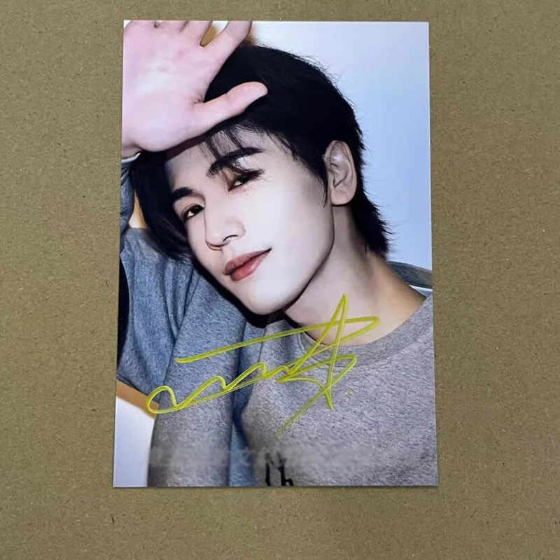 My Journey To You Zhang linghe 张凌赫 Hand Signed Autographed Photo, изображение 2