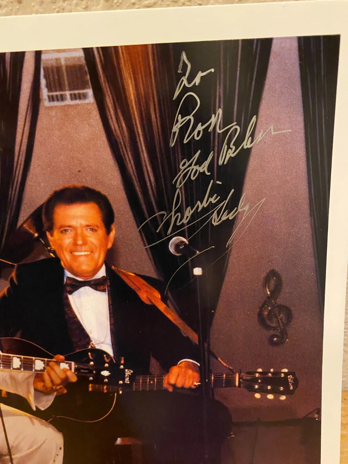CHARLIE HODGE Signed 8X10--Member of ELVIS PRESLEY's TCB Band 1990s, изображение 2