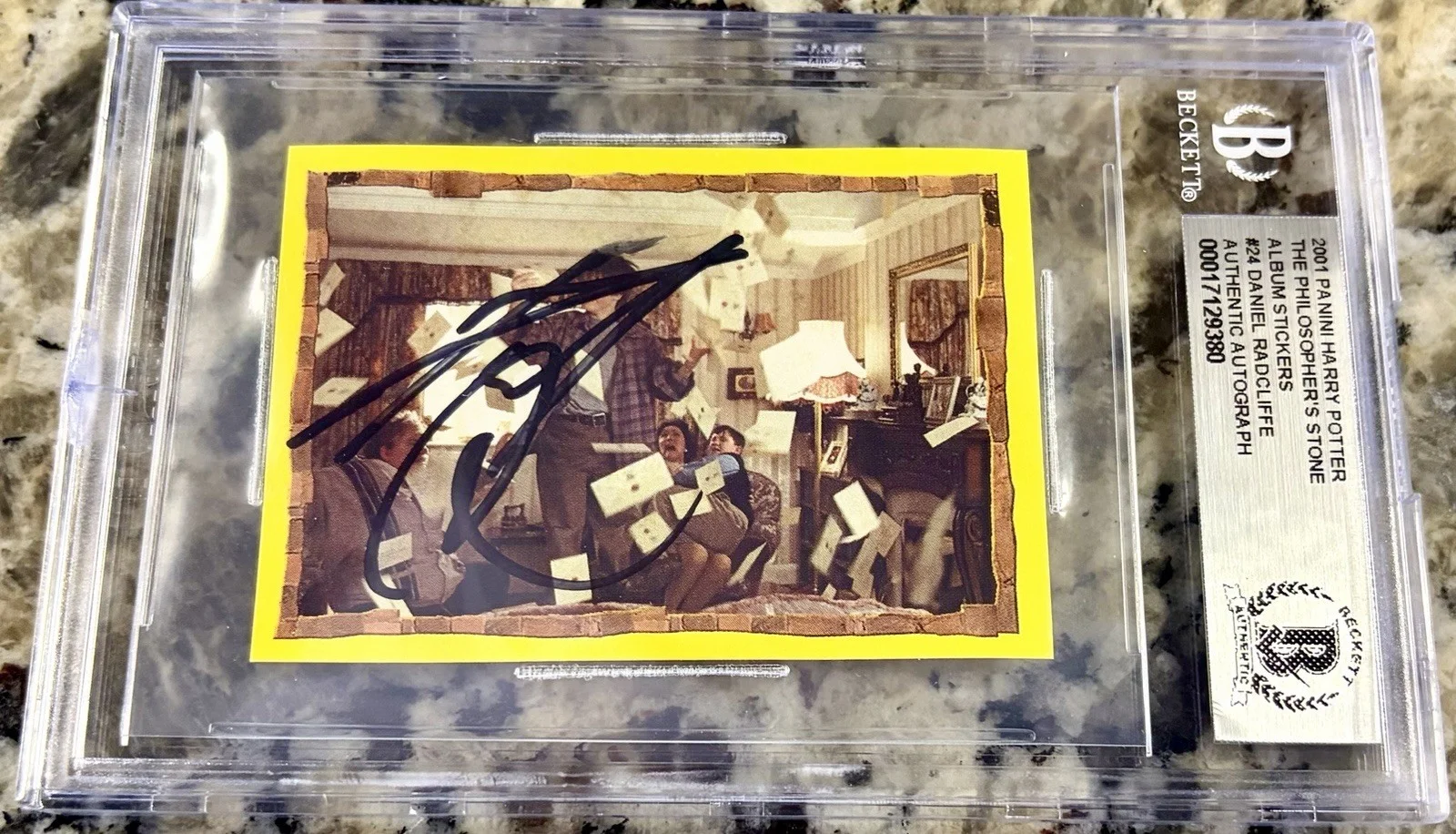Daniel Radcliffe — RARE! Daniel Radcliffe SIGNED Harry Potter 2001 Panini Rookie Card #24- BGS COA, изображение 2