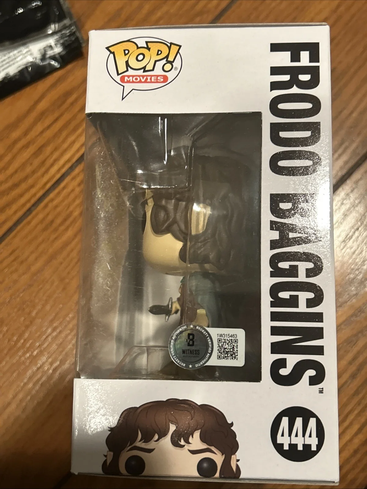 Elijah Wood — Elijah Wood LOTR "Frodo" Signed #444 Funko Pop Figure w/ Yellow Sig BAS Witness, изображение 2