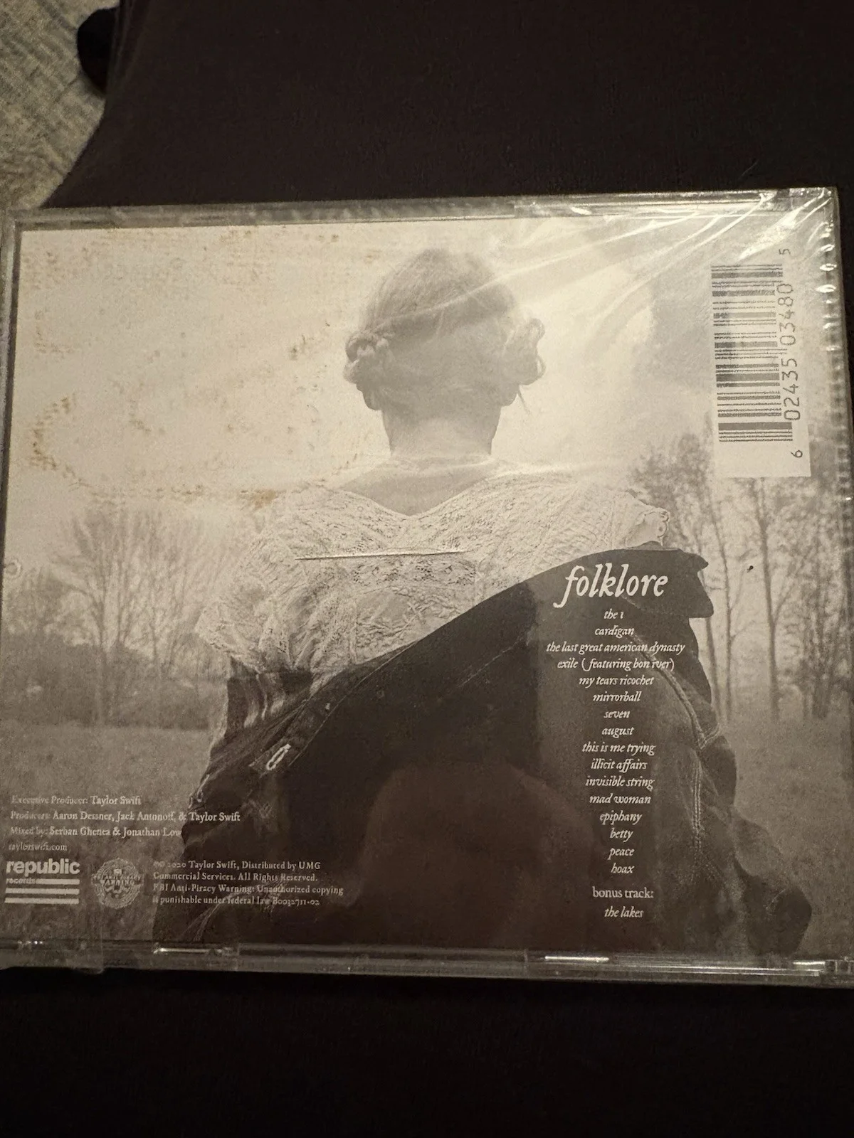 Sealed Taylor Swift Folklore Signed CD & Booklet Explicit Album Original, image 2