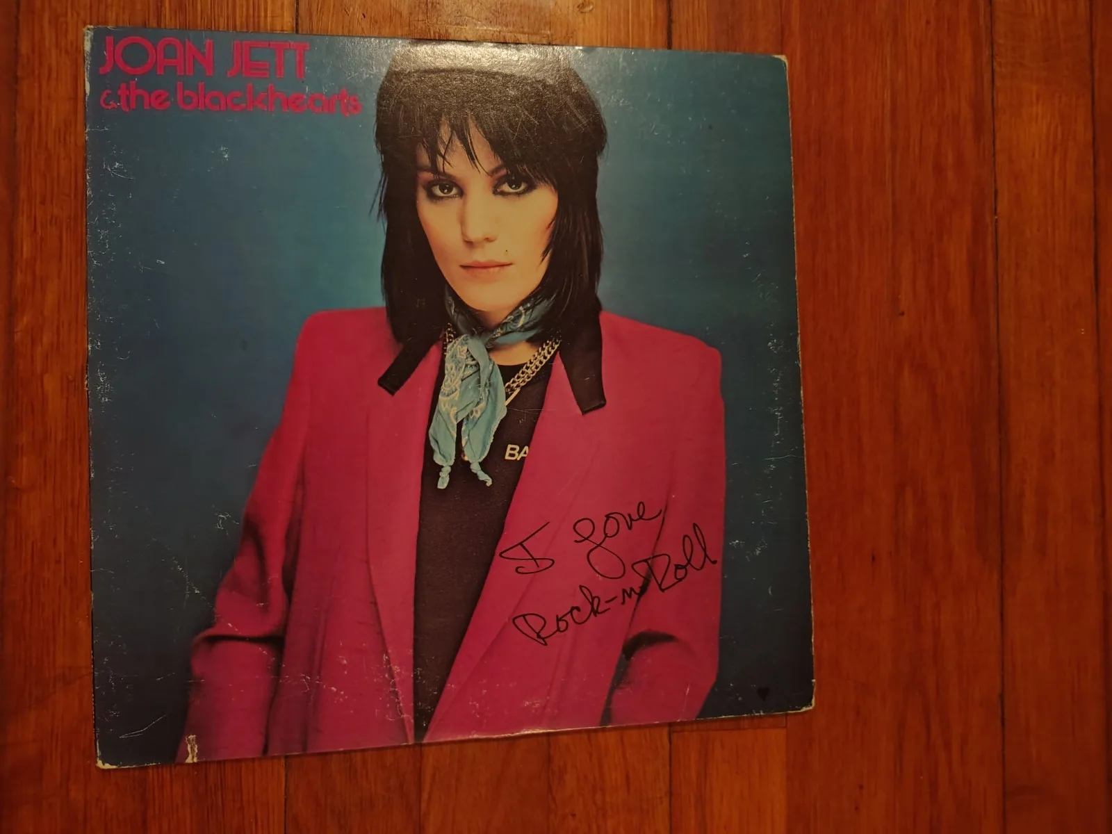 Signed Joan Jet Album, image 3