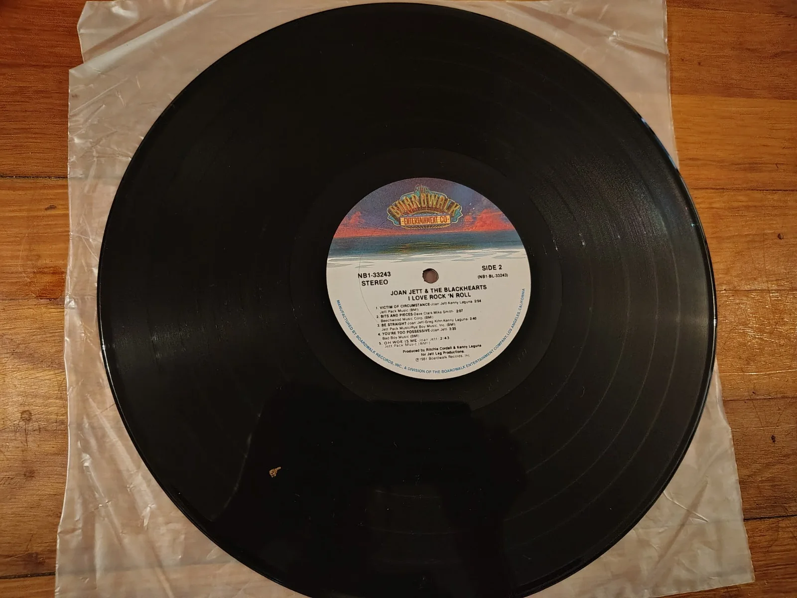 Signed Joan Jet Album, image 4