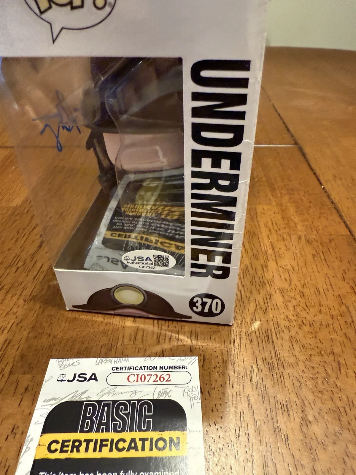 John Ratzenberger — John Ratzenberger Signed Funko Pop #370 Incredibles 2 JSA Underminer COA, изображение 5