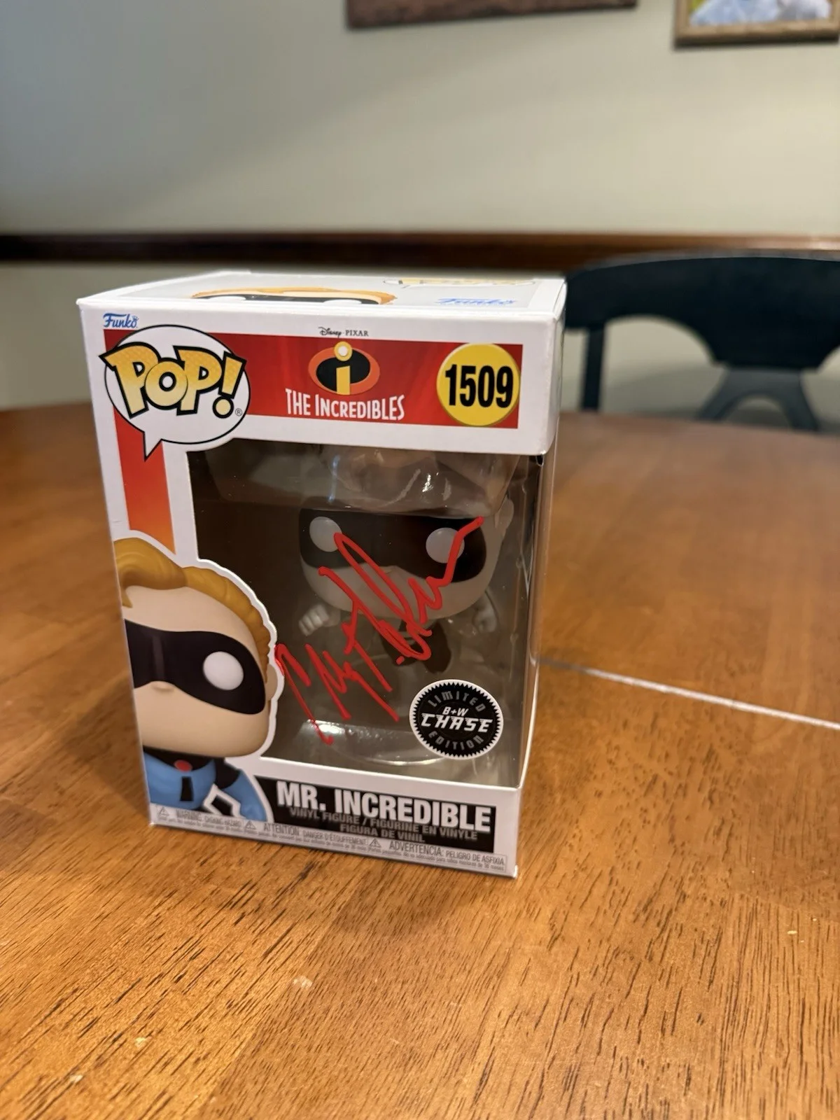 Craig T. Nelson — Craig T Nelson Signed Pixar Incredibles Mr. Incredible Funko POP! JSA Chase, изображение 2