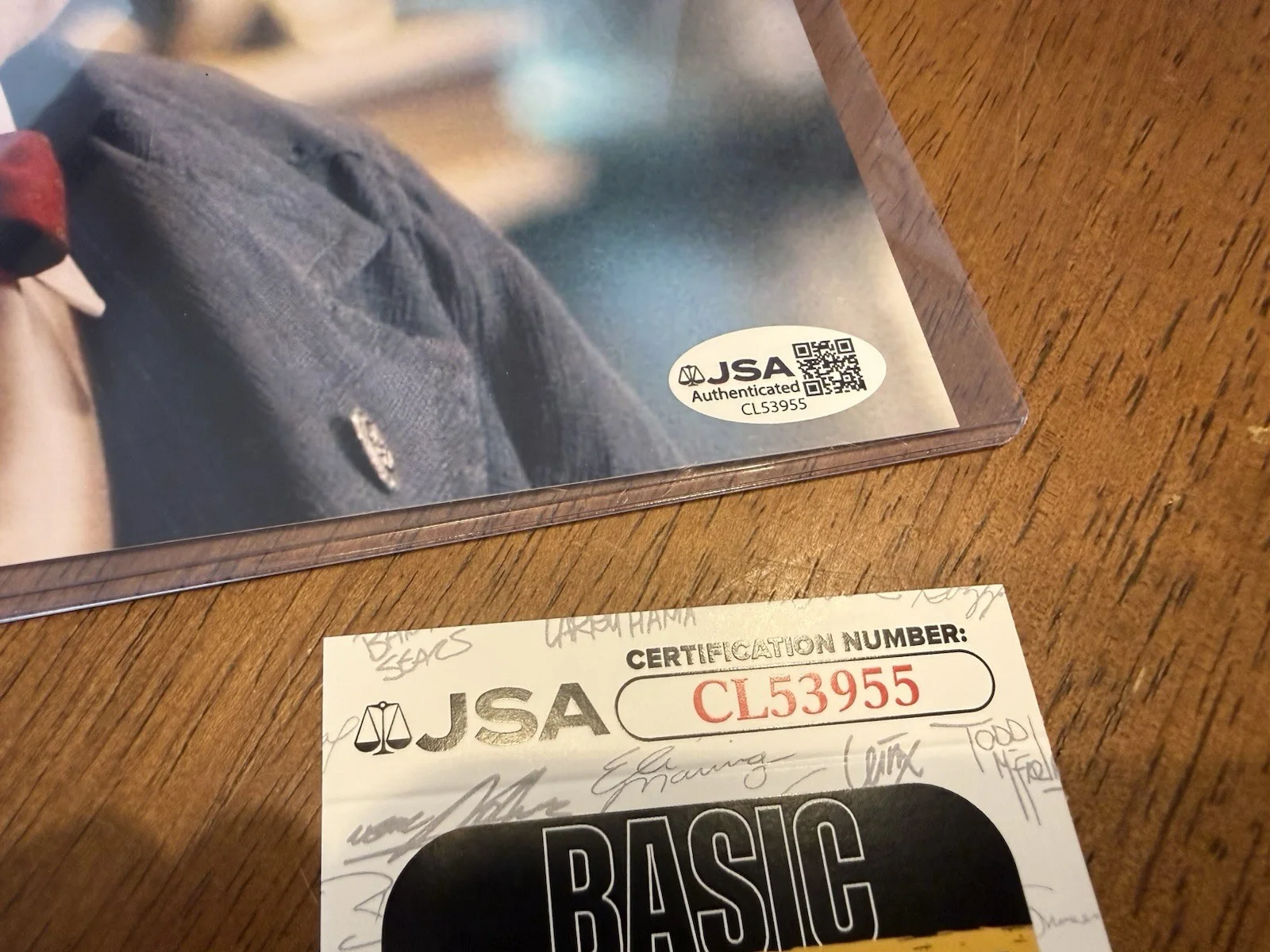 Toby Jones — Toby Jones Signed Captain America The First Avenger Zola 8x10 Photo JSA COA, изображение 2