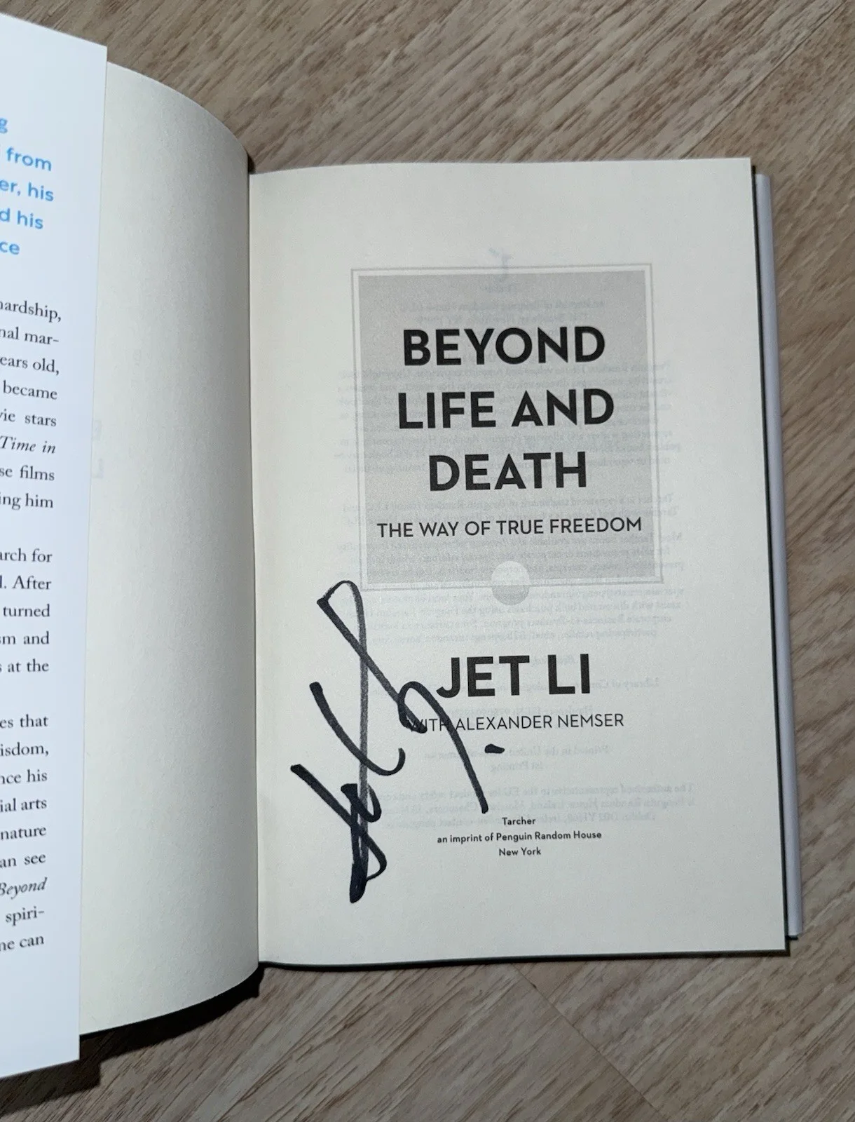Jet Li — Jet li Hand Signed Beyond Life and Death Book! Exact Photo Proof! Autograph!