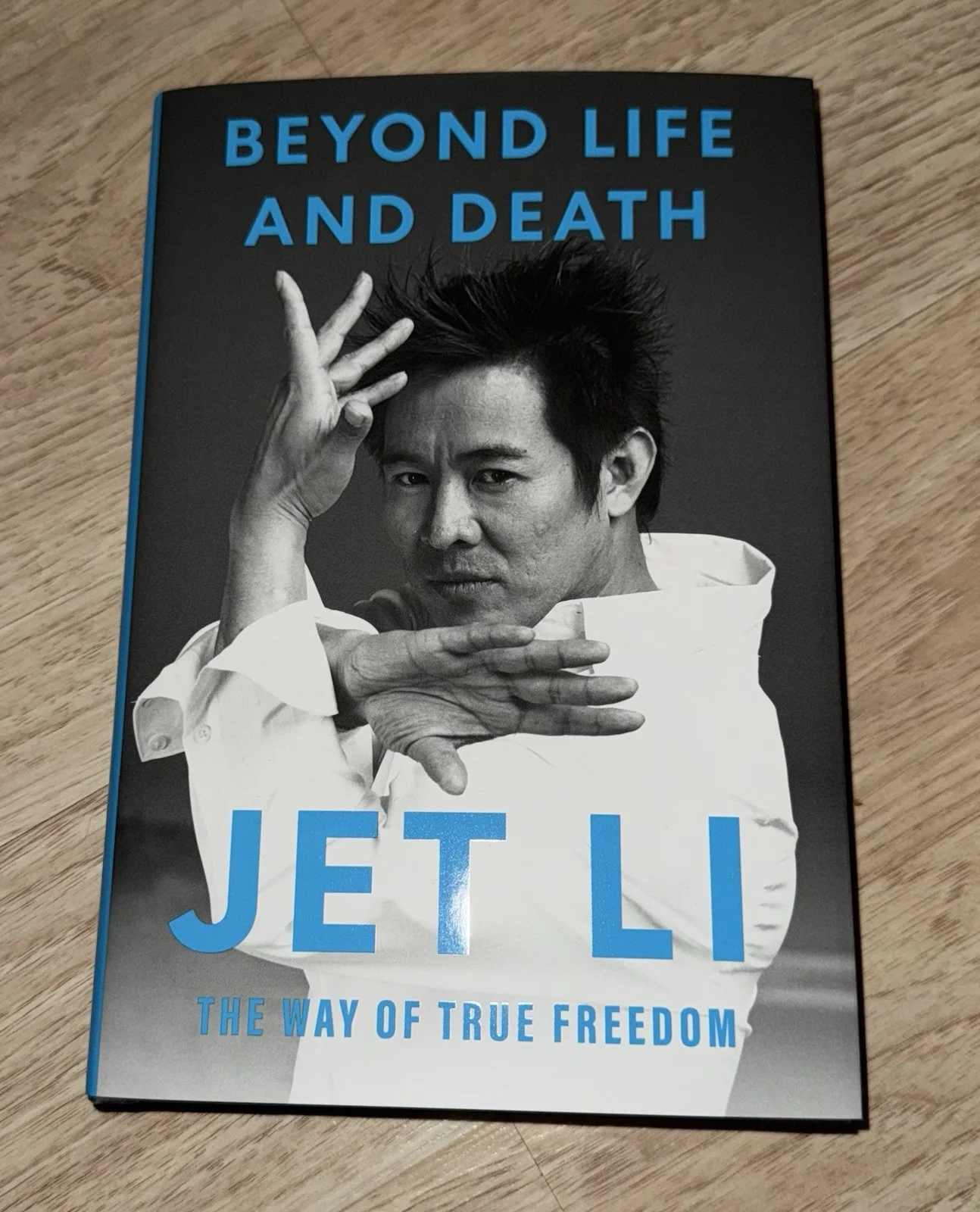 Jet Li — Jet li Hand Signed Beyond Life and Death Book! Exact Photo Proof! Autograph!, изображение 2