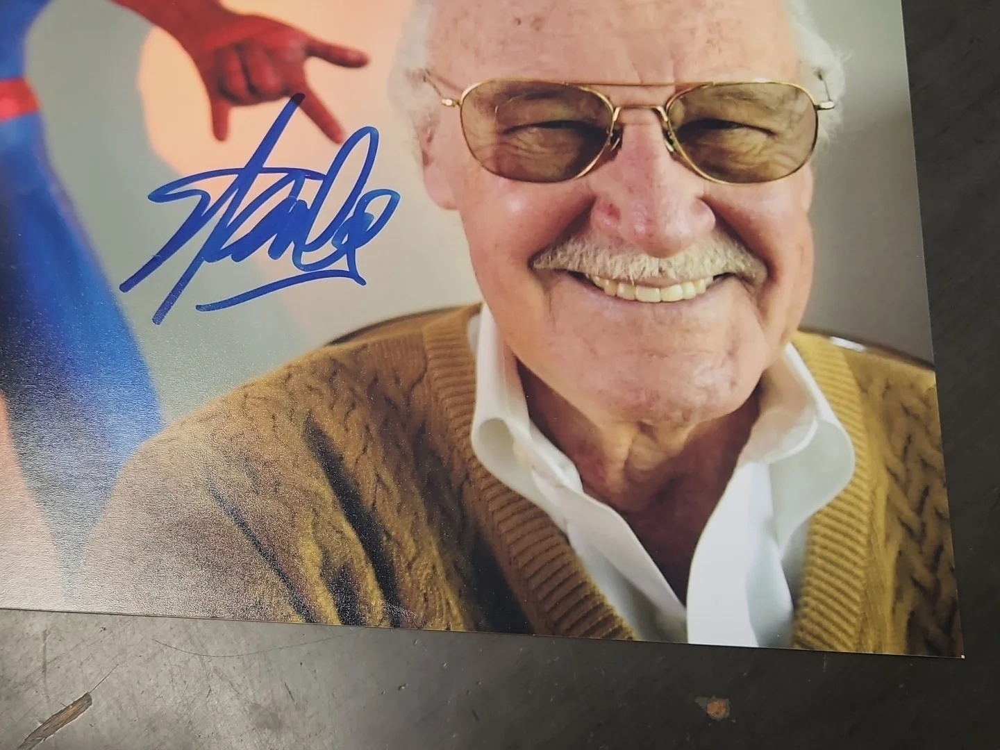 Stan Lee — Stan Lee Signed 11x14 Photo w/ Spiderman Marvel Comics - JSA COA Certified, image 3