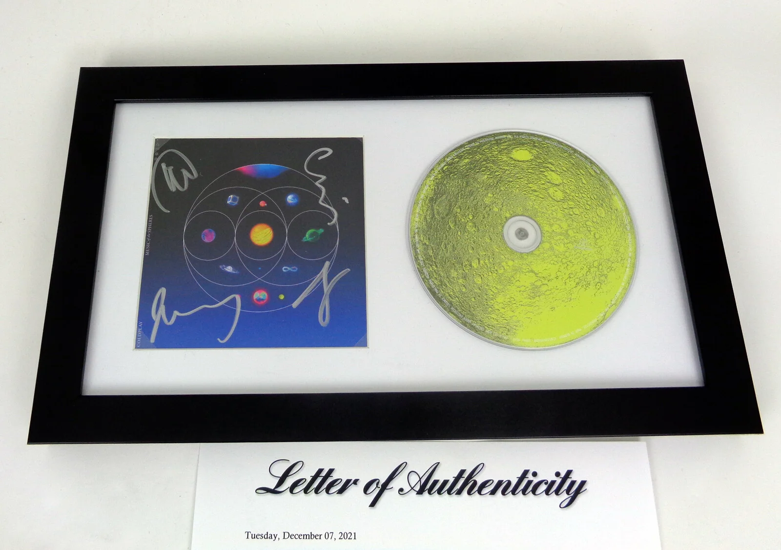 Coldplay Entire Band Signed Autograph Music Of The Spheres CD Framed PSA/DNA COA, изображение 3