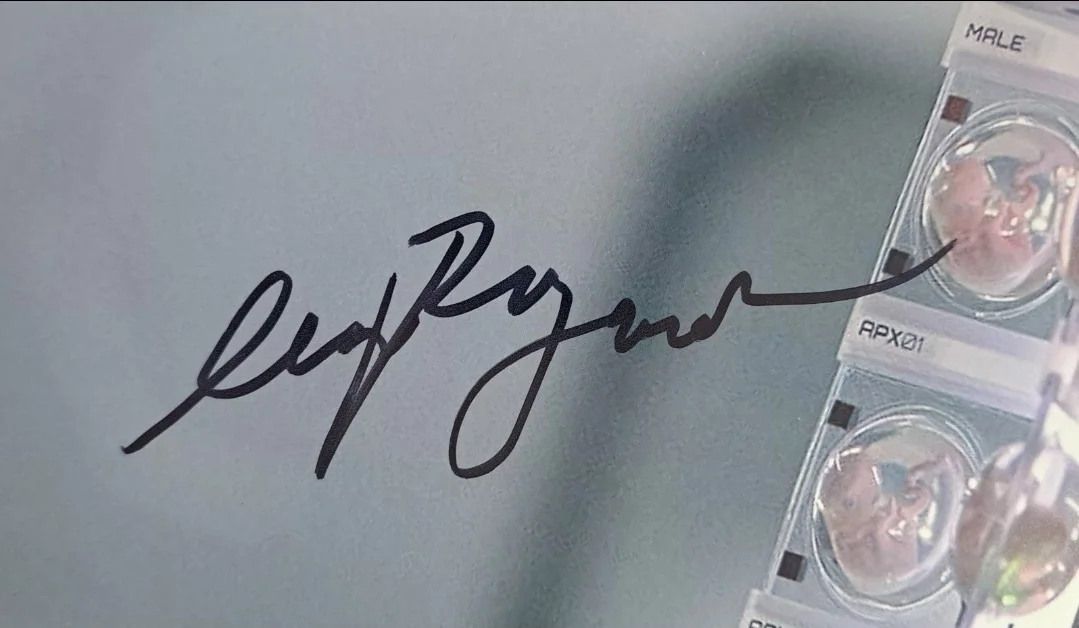 CLARA RUGAARD Autograph Signed "I Am Mother" 8x10 Premium Photo Beckett BAS COA, изображение 3
