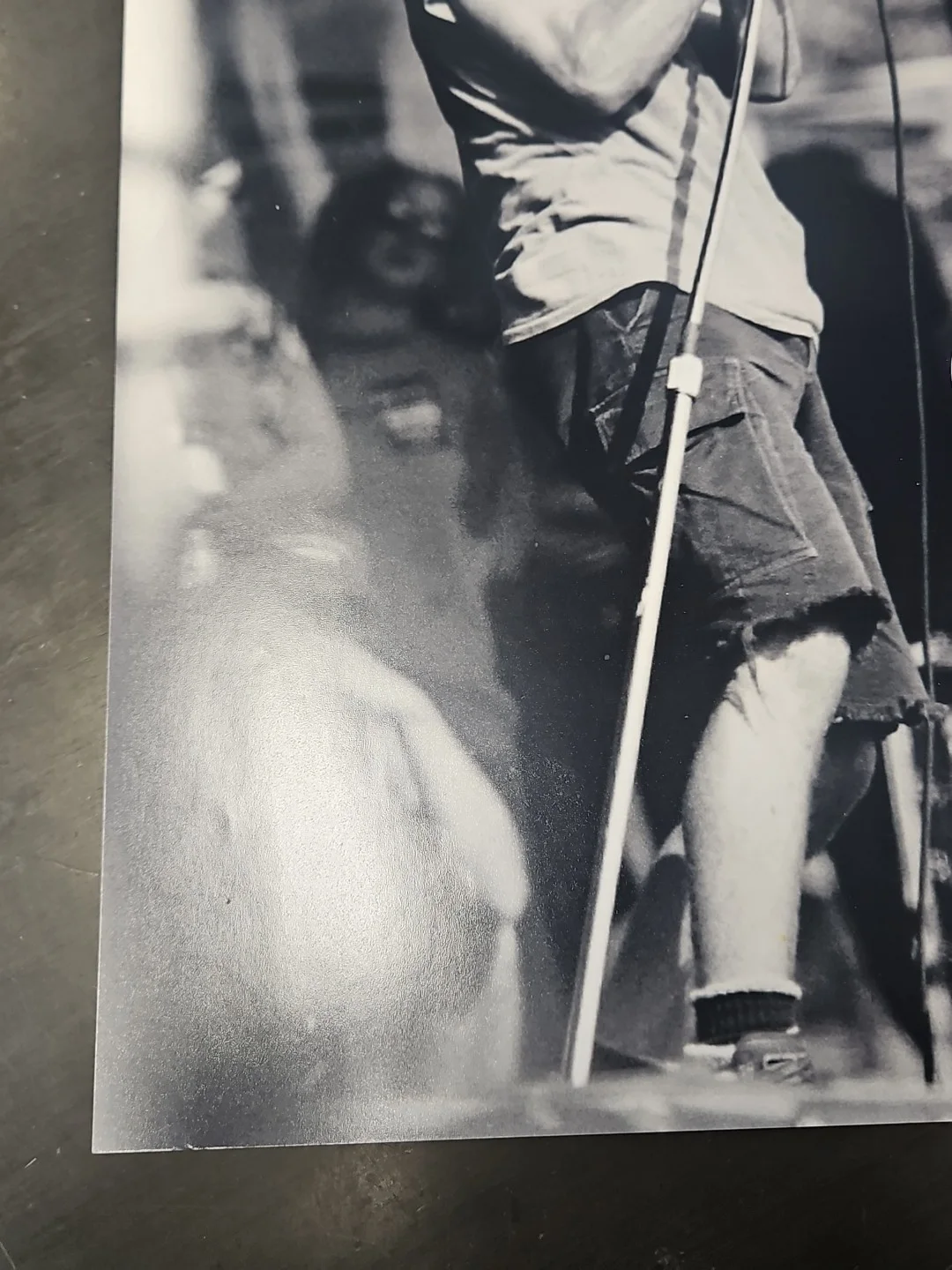 Eddie Vedder Signed 11x14 Live Action Concert Photo Pearl Jam JSA LOA, изображение 3