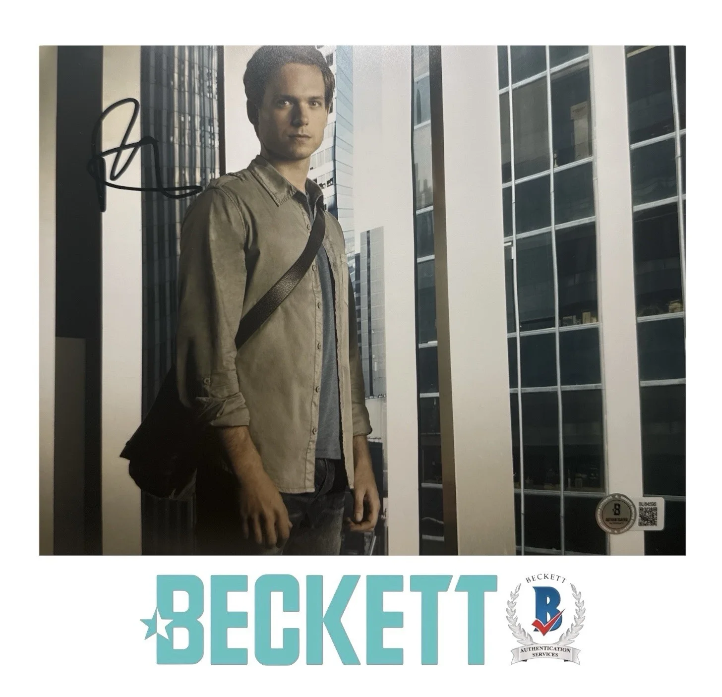 Patrick J. Adams — Patrick J. Adams Autograph Signed 8x10 Suits Michael Ross Photo Beckett COA
