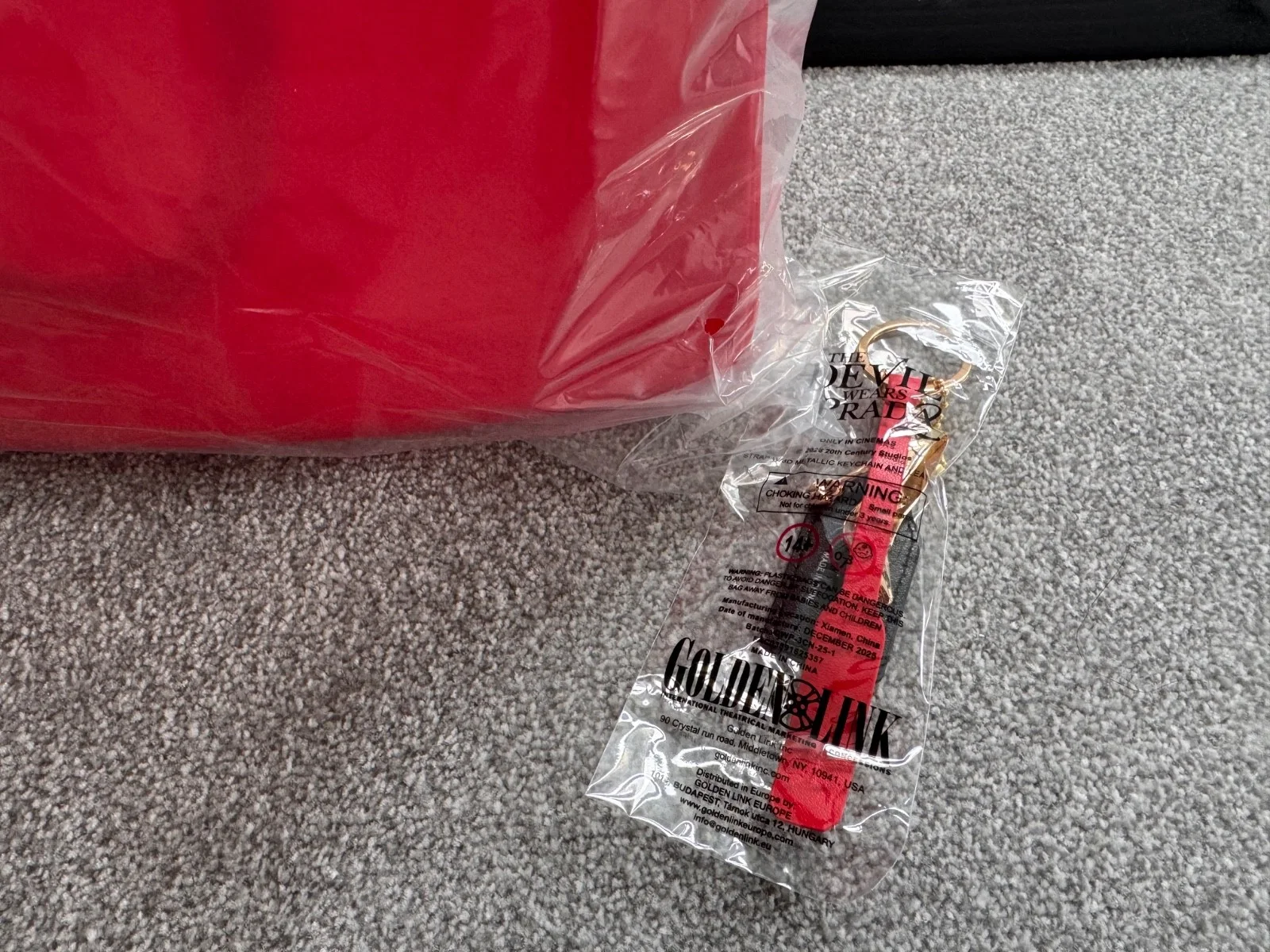 Odeon The Devil Wears Prada 2 Popcorn Bucket Handbag Collectors Edition IN HAND, image 2
