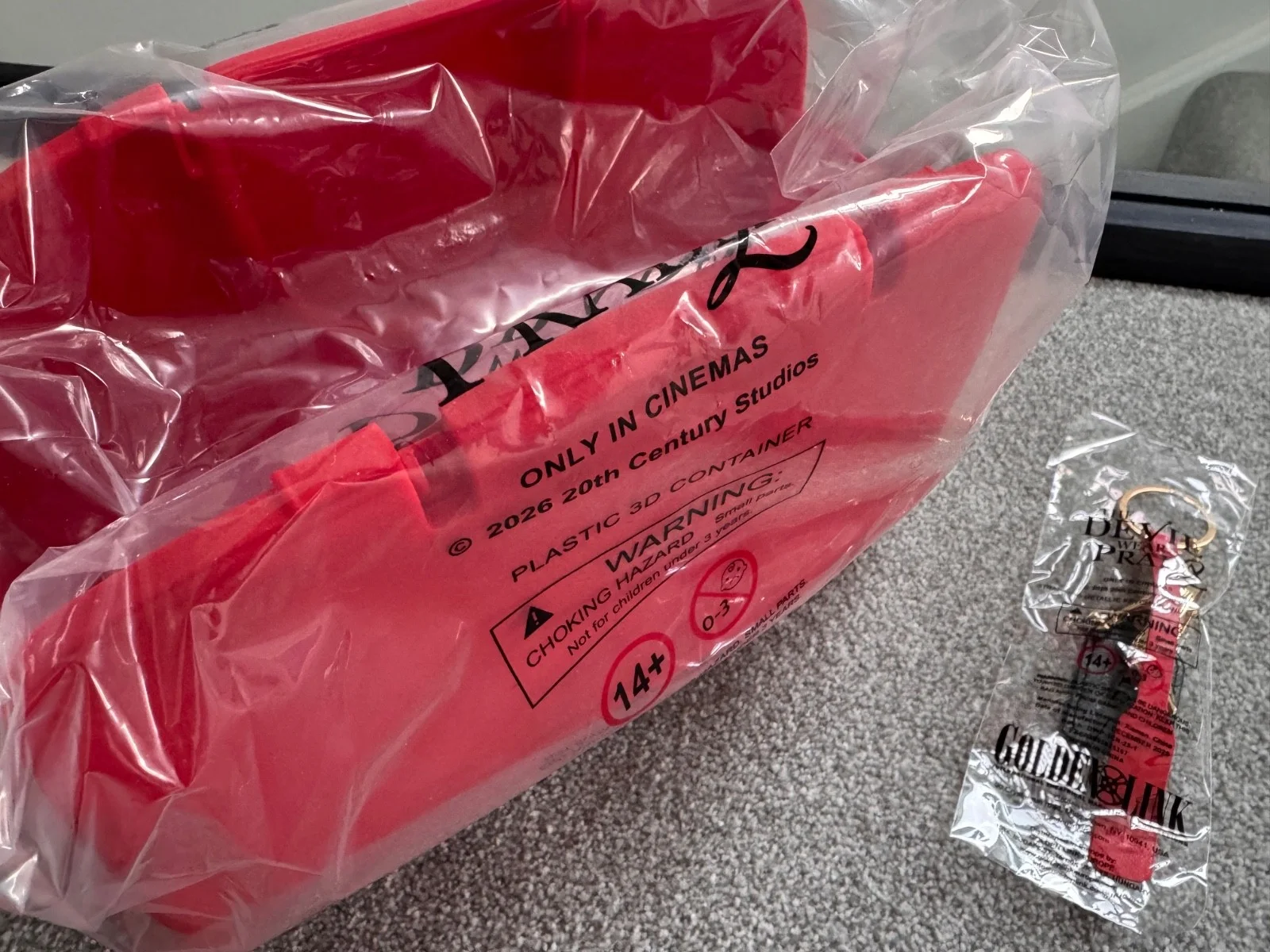 Odeon The Devil Wears Prada 2 Popcorn Bucket Handbag Collectors Edition IN HAND, image 3