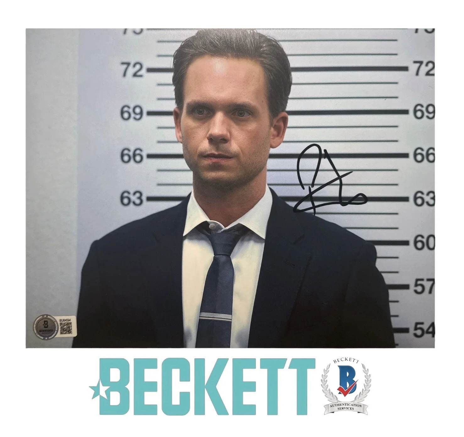 Patrick J. Adams — Patrick J. Adams Autograph Signed 8x10 Suits Michael Ross Photo Beckett COA