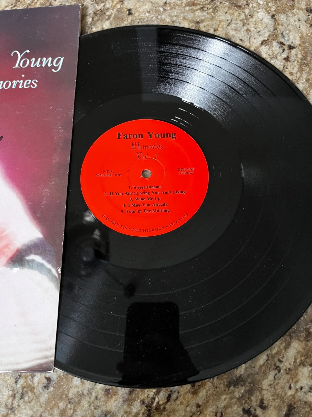 FARON YOUNG Autograph Signed 1970's Vinyl Record Jacket Country, image 4