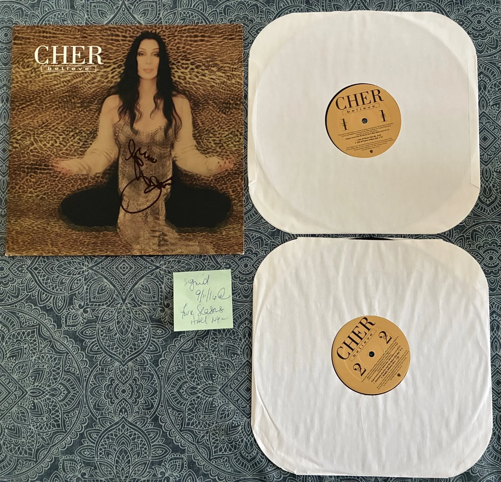 CHER Signed "Believe" 1998 Original Vinyl LP Album - In-Person Autograph - Rare, изображение 2
