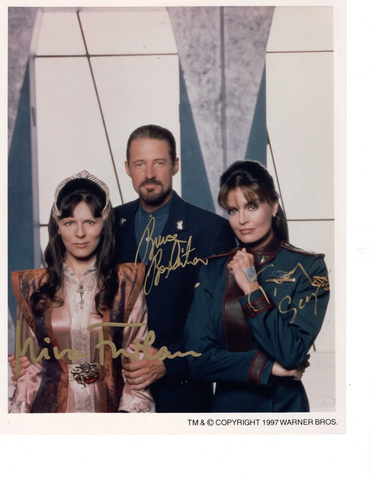 Tracy Scoggins, Bruce Boxleitner, Mira Furlan — Tracy Scoggins Bruce Boxleitner Mira Furlan Autographed Photo Color 8x10 Bab5