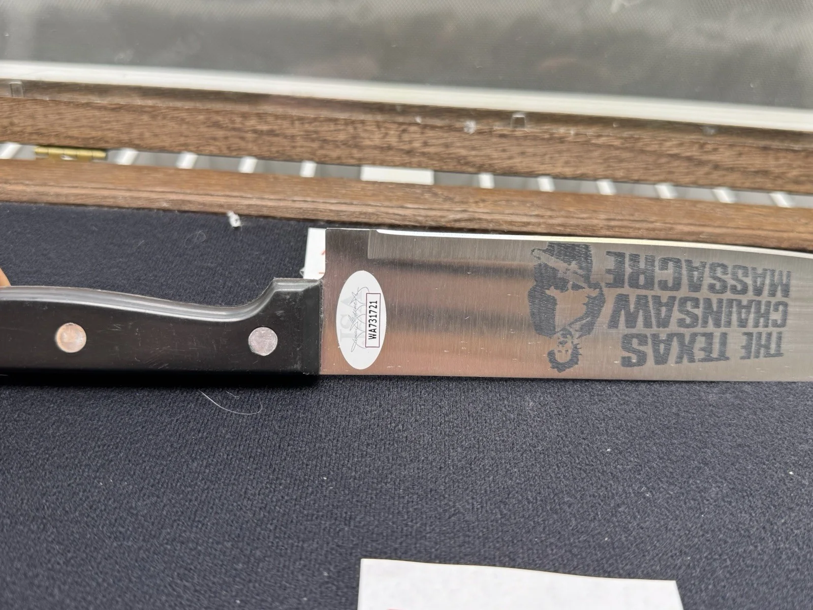 JSA Signed Knife Display – Texas Chainsaw Massacre, Halloween & Friday The 13th, image 4