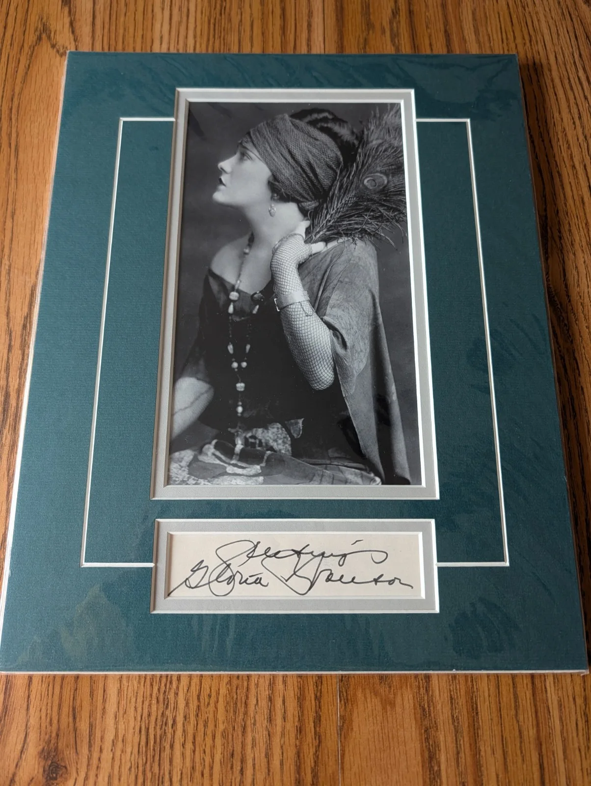 Gloria Swanson — GLORIA SWANSON 11X14 Autographed Photo Double Matted w/Letter of Authenticity