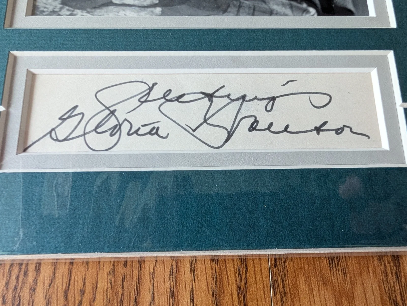 Gloria Swanson — GLORIA SWANSON 11X14 Autographed Photo Double Matted w/Letter of Authenticity, изображение 3