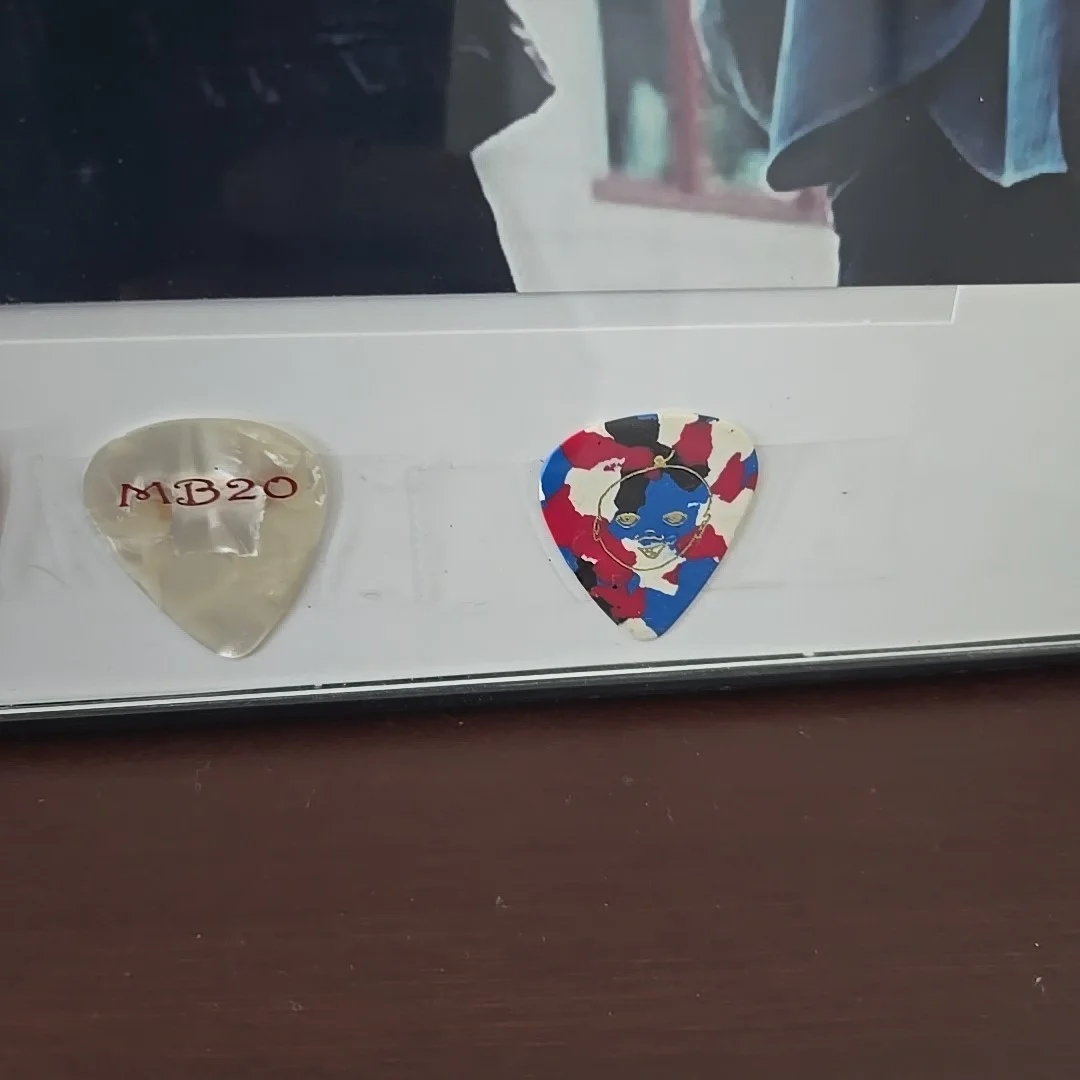 Matchbox 20 Signed Autographed Photo 11x9 Classic Lineup With Guitar Picks, изображение 4