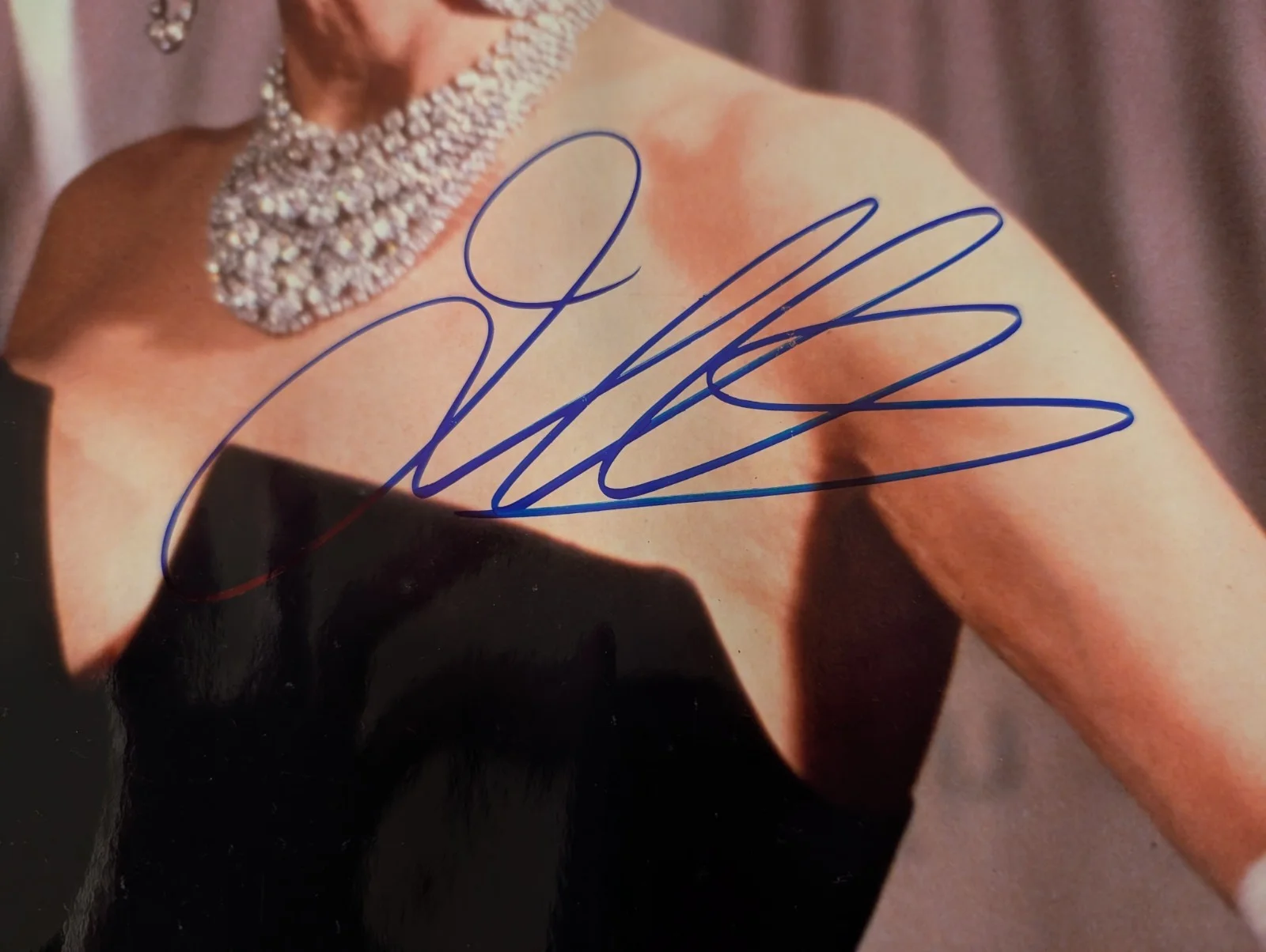 Joan Collins — JOAN COLLINS 11X14 Autographed Photo w/Letter of Authenticity READ/SEE PHOTOS, изображение 2