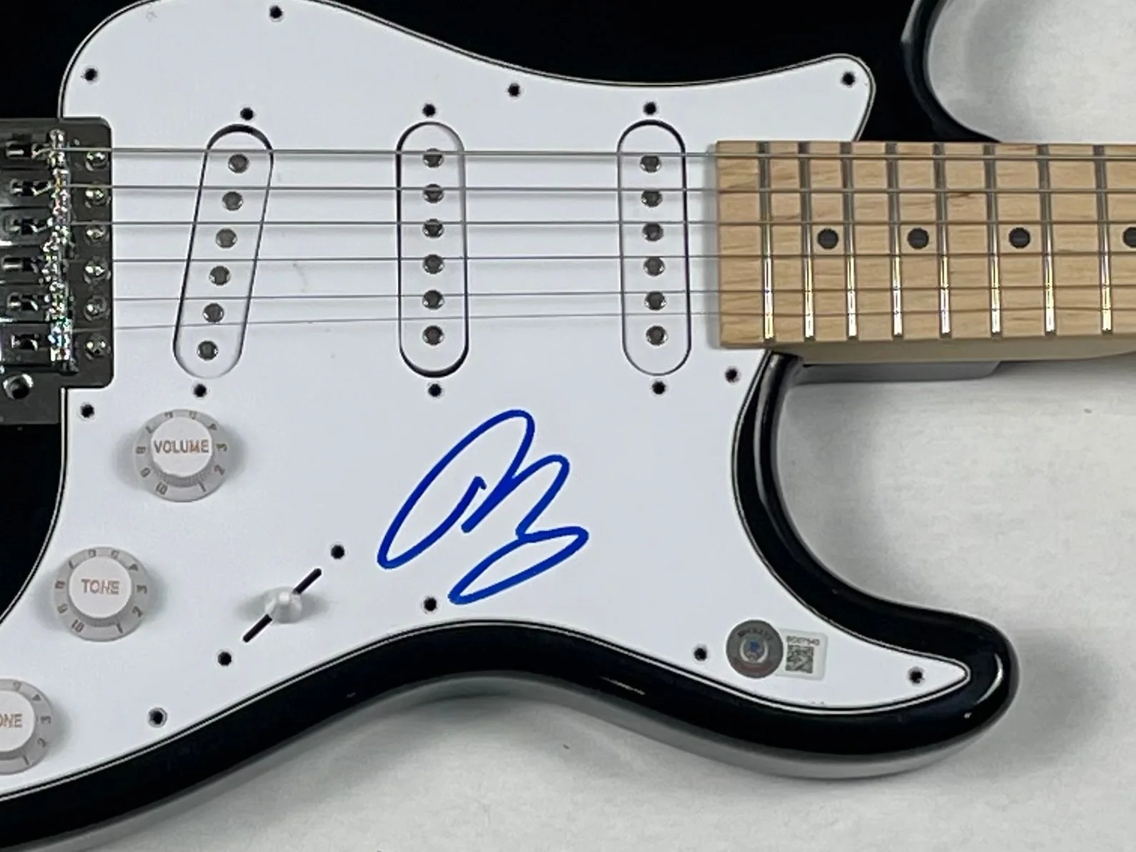 Joe Bonamassa Signed Autograph Electric Guitar Blues Rock Guitarist Beckett COA, image 4